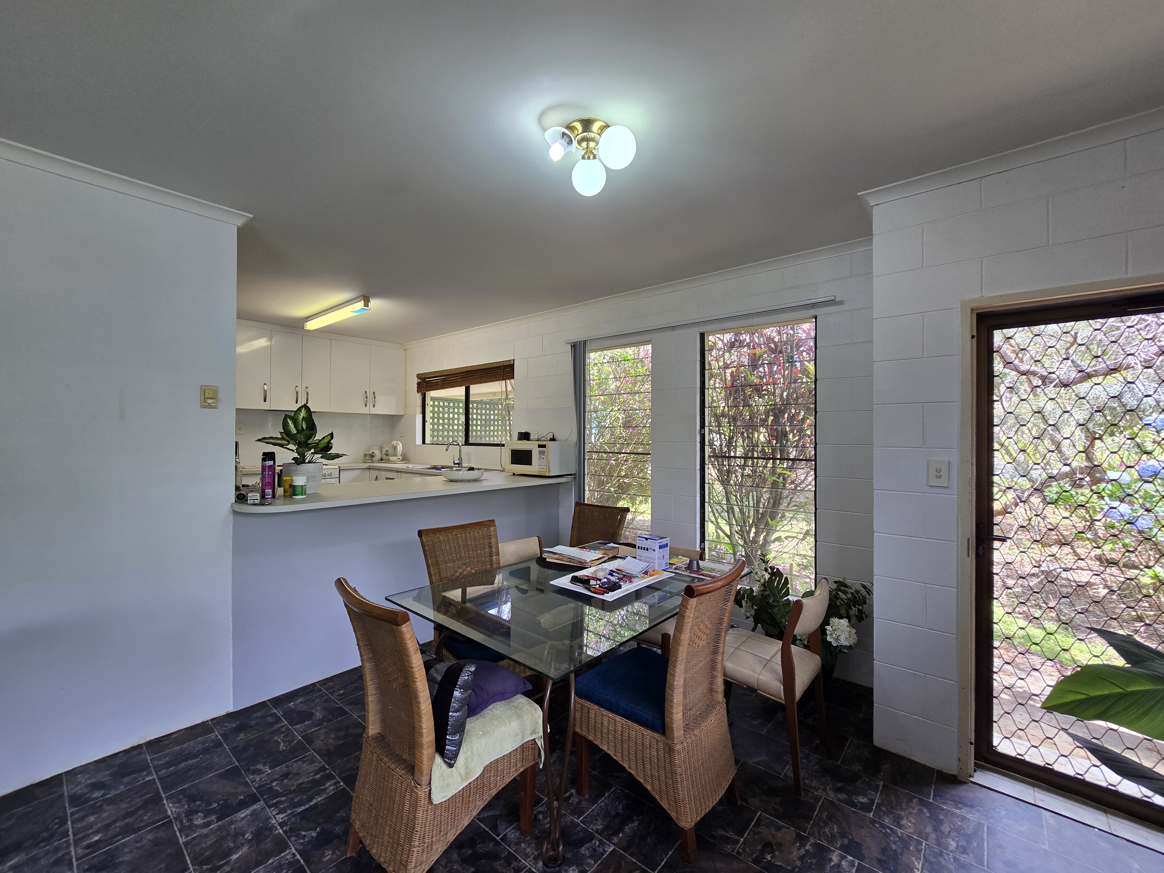 15 Twelfth Avenue, Atherton