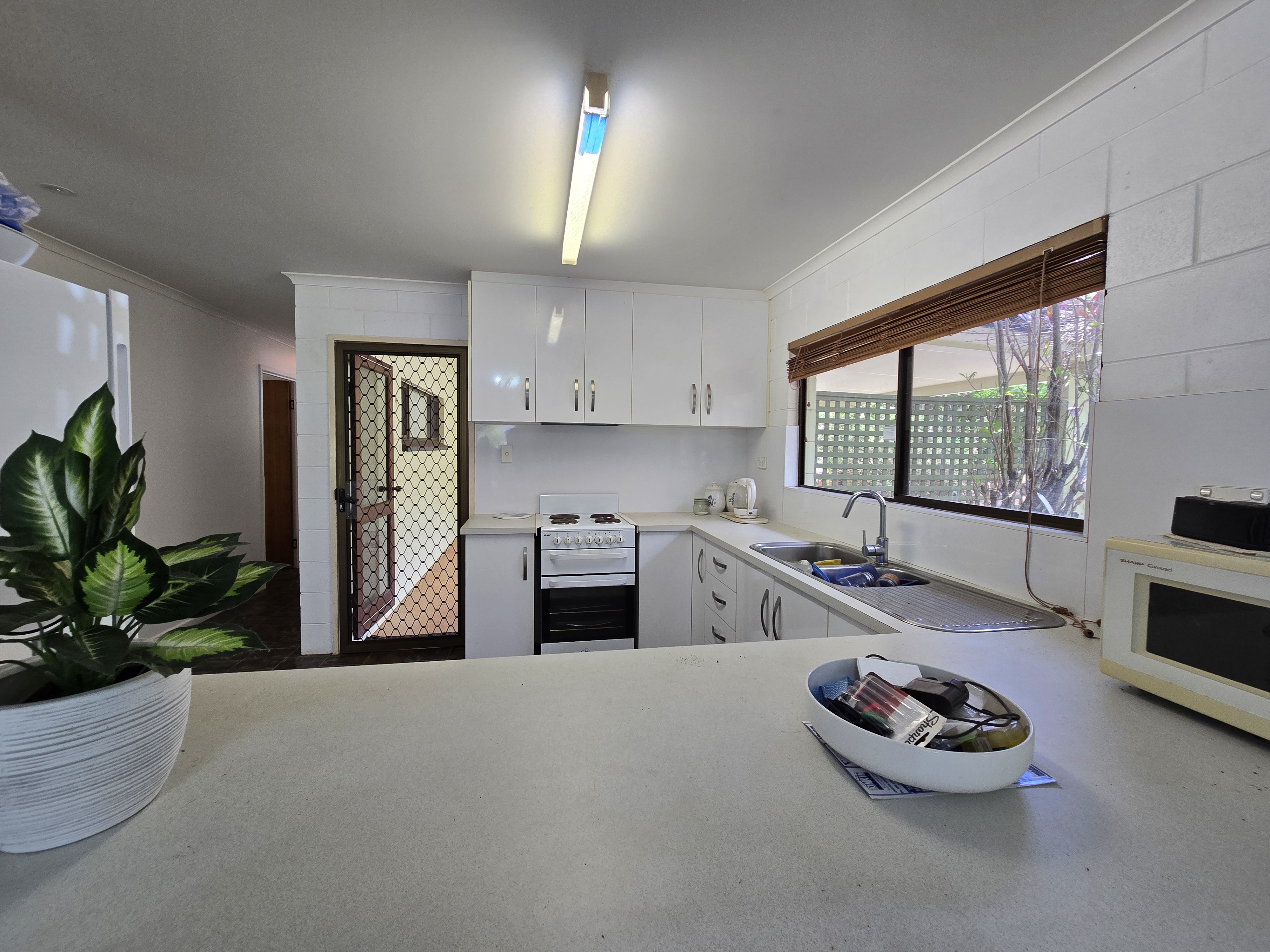 15 Twelfth Avenue, Atherton