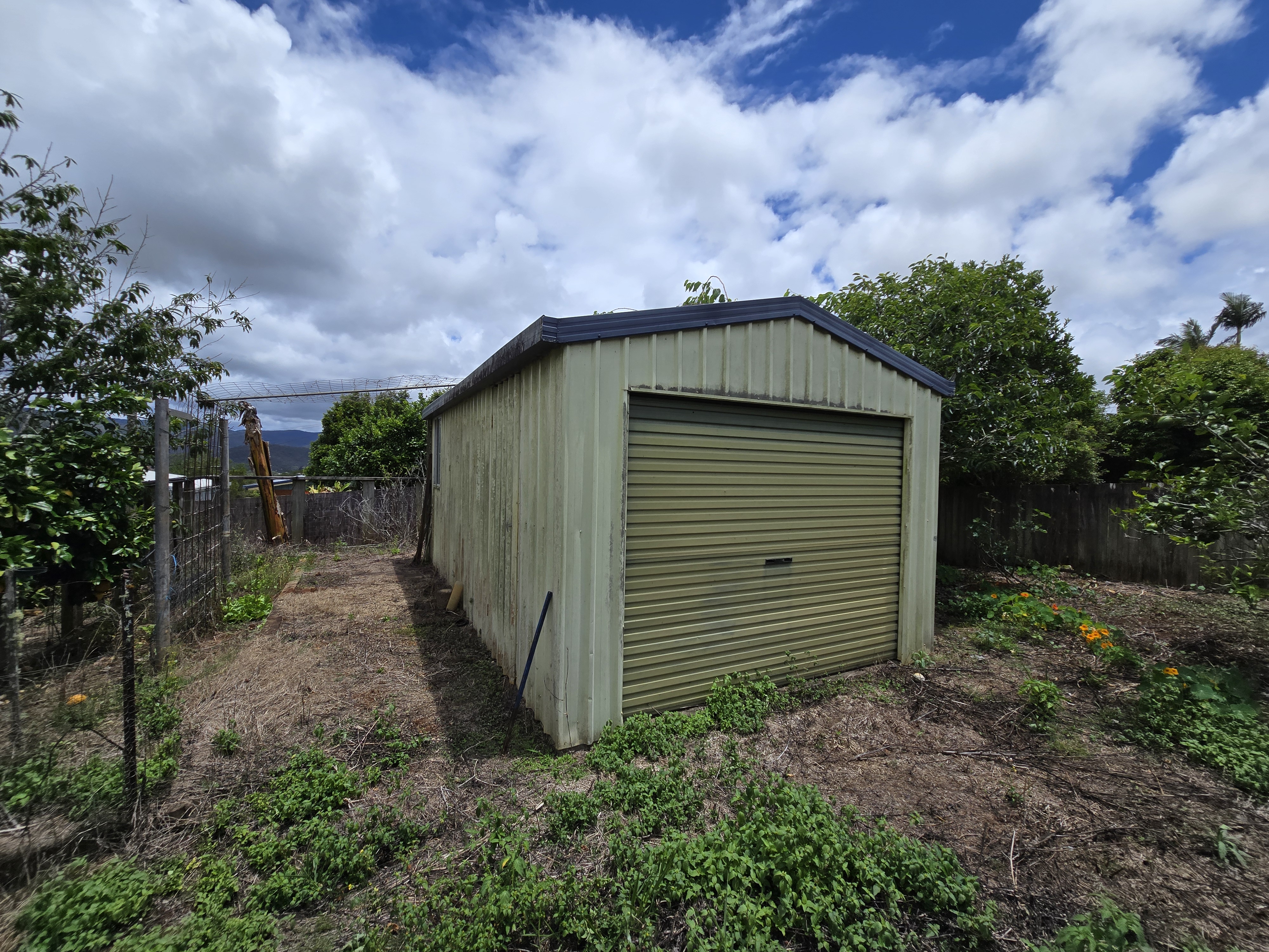 15 Twelfth Avenue, Atherton