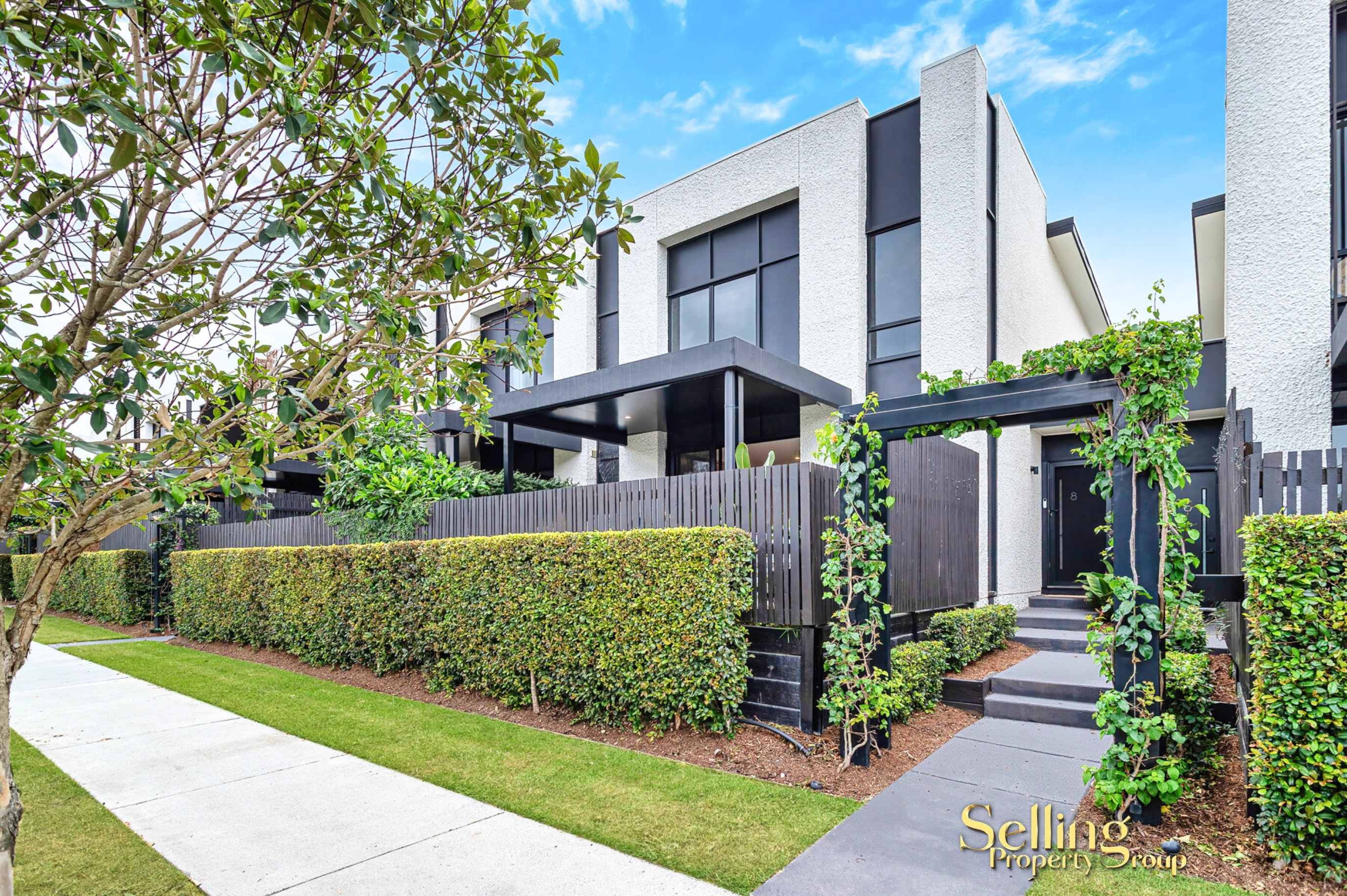 8 / 1 Citron Crescent, Helensvale