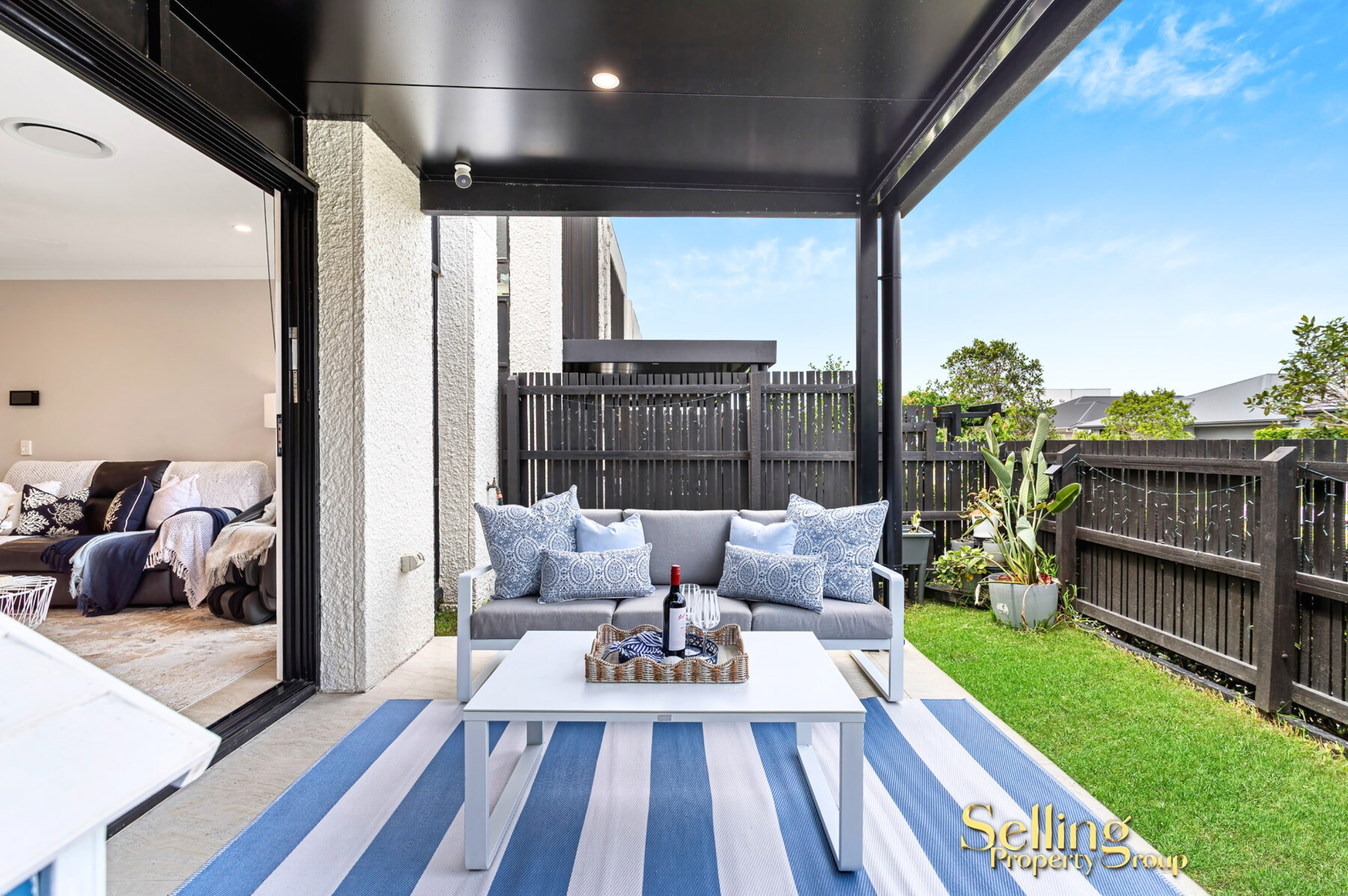 8 / 1 Citron Crescent, Helensvale