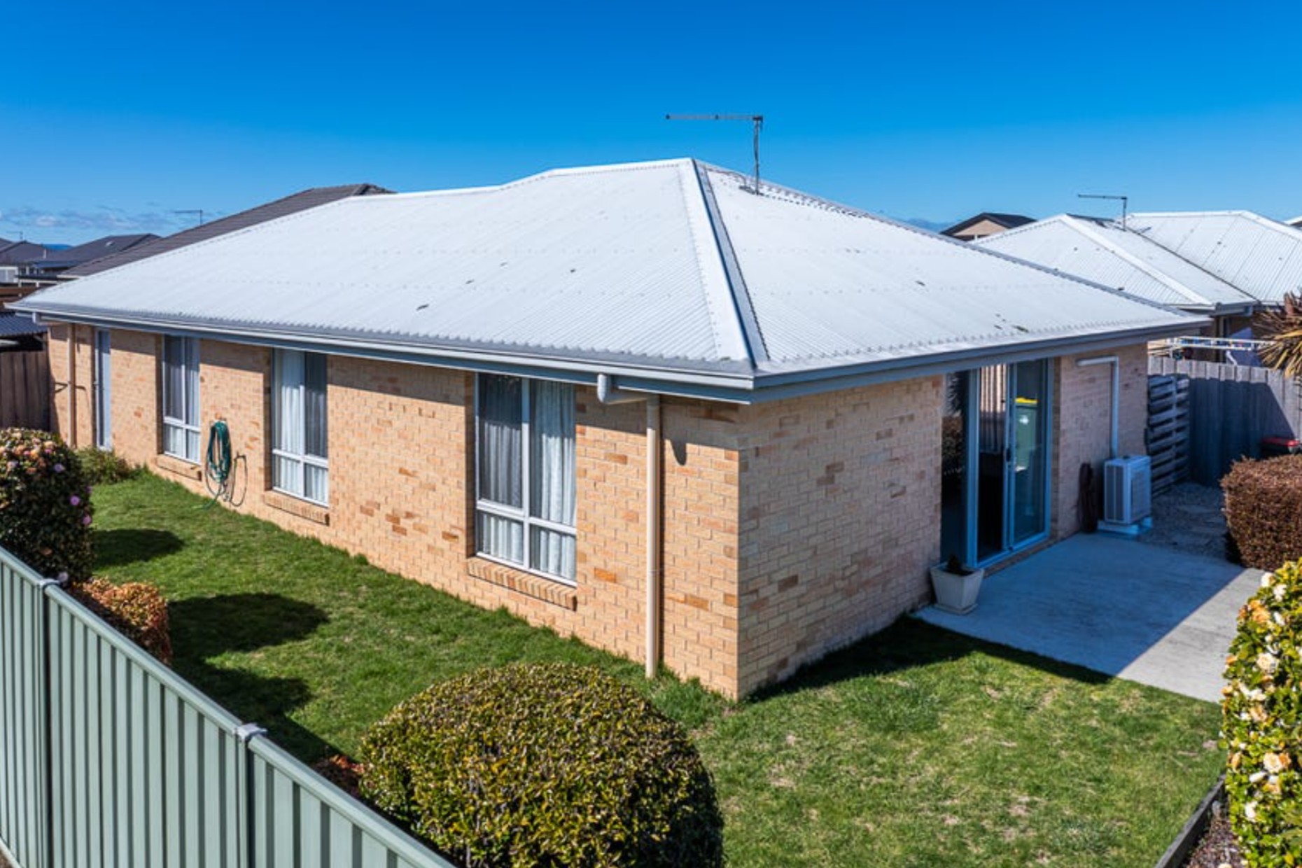 2 / 13 Bradford Avenue, Prospect Vale