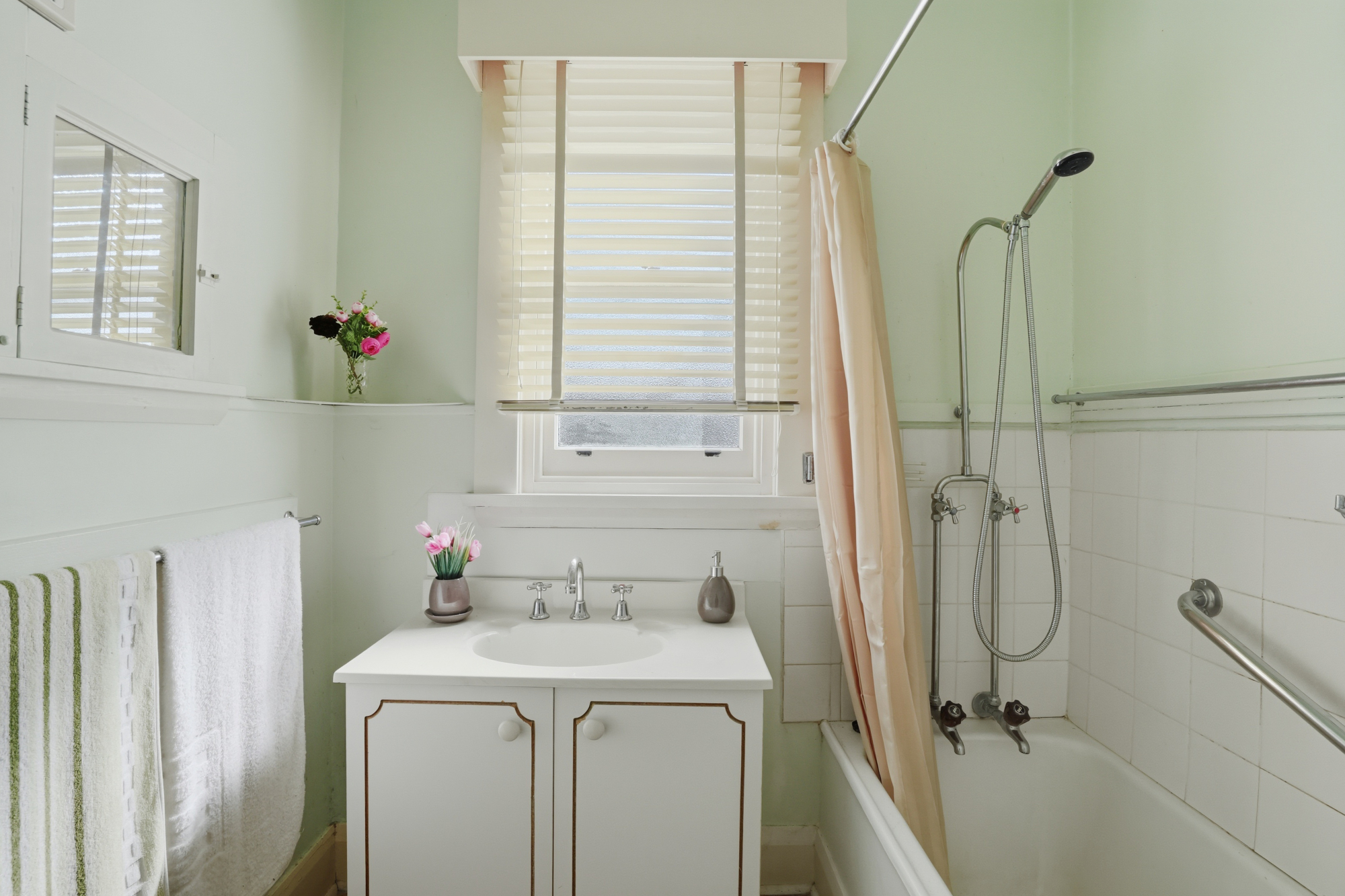 28 Ravenswood Road, Ravenswood