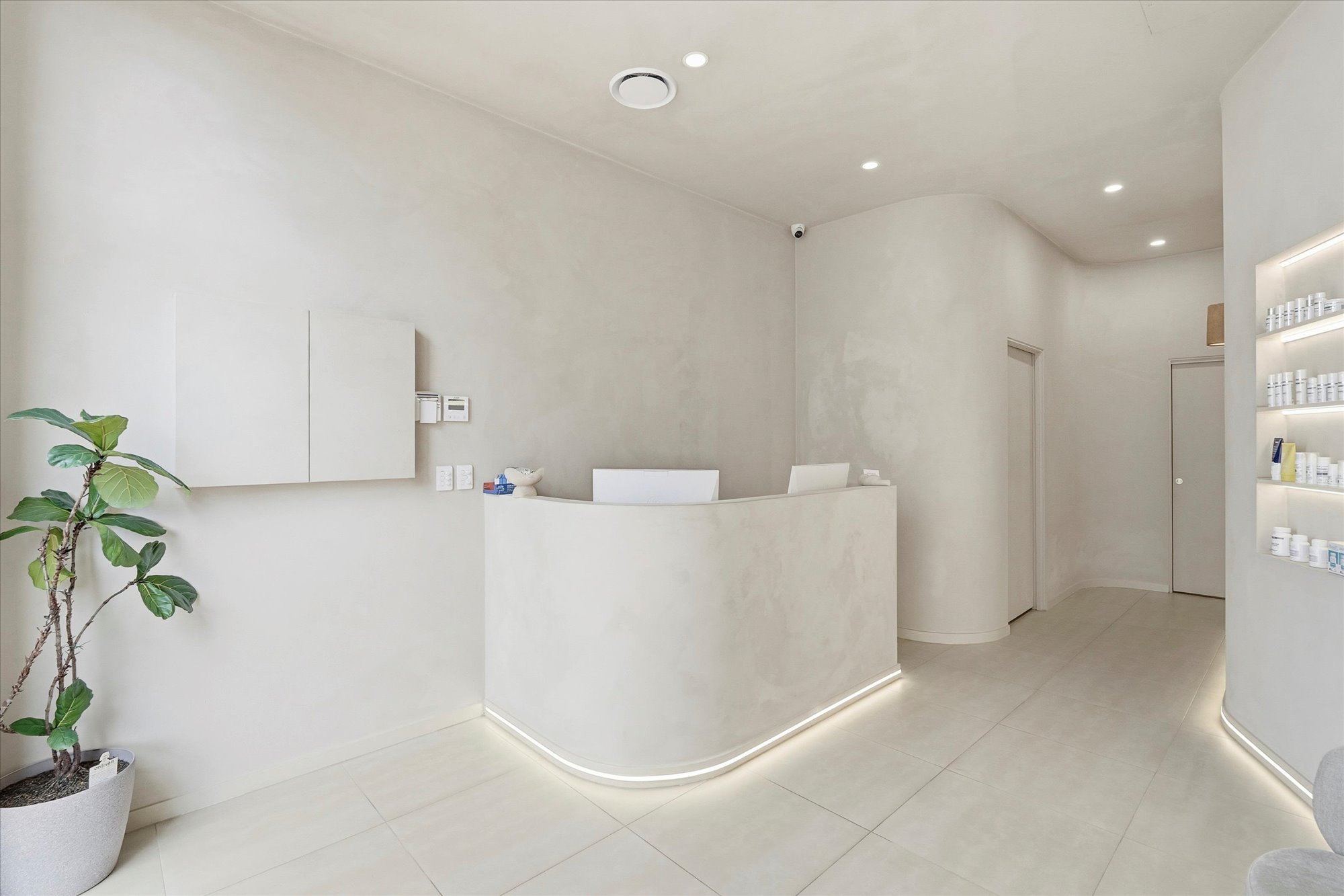 6 & 8 / 92 Railway Street South, Altona