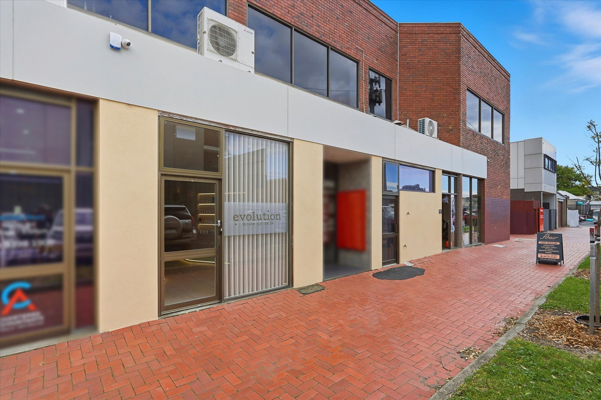 6 & 8 / 92 Railway Street South, Altona