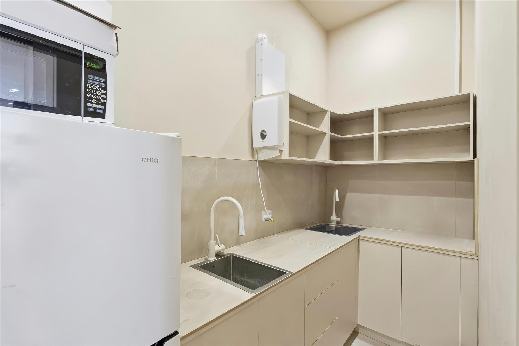 6 & 8 / 92 Railway Street South, Altona