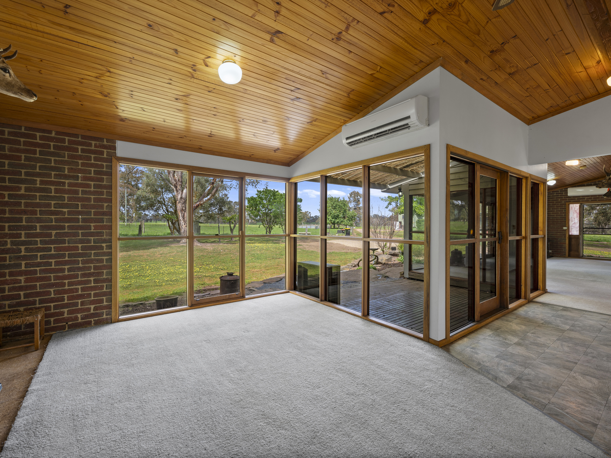 560 Old Tolmie Road, Mansfield