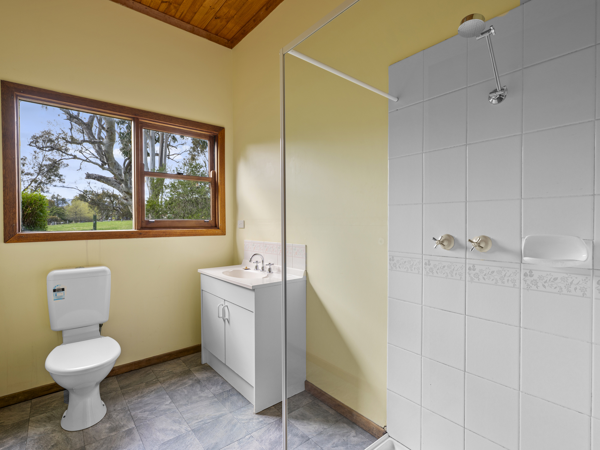 560 Old Tolmie Road, Mansfield