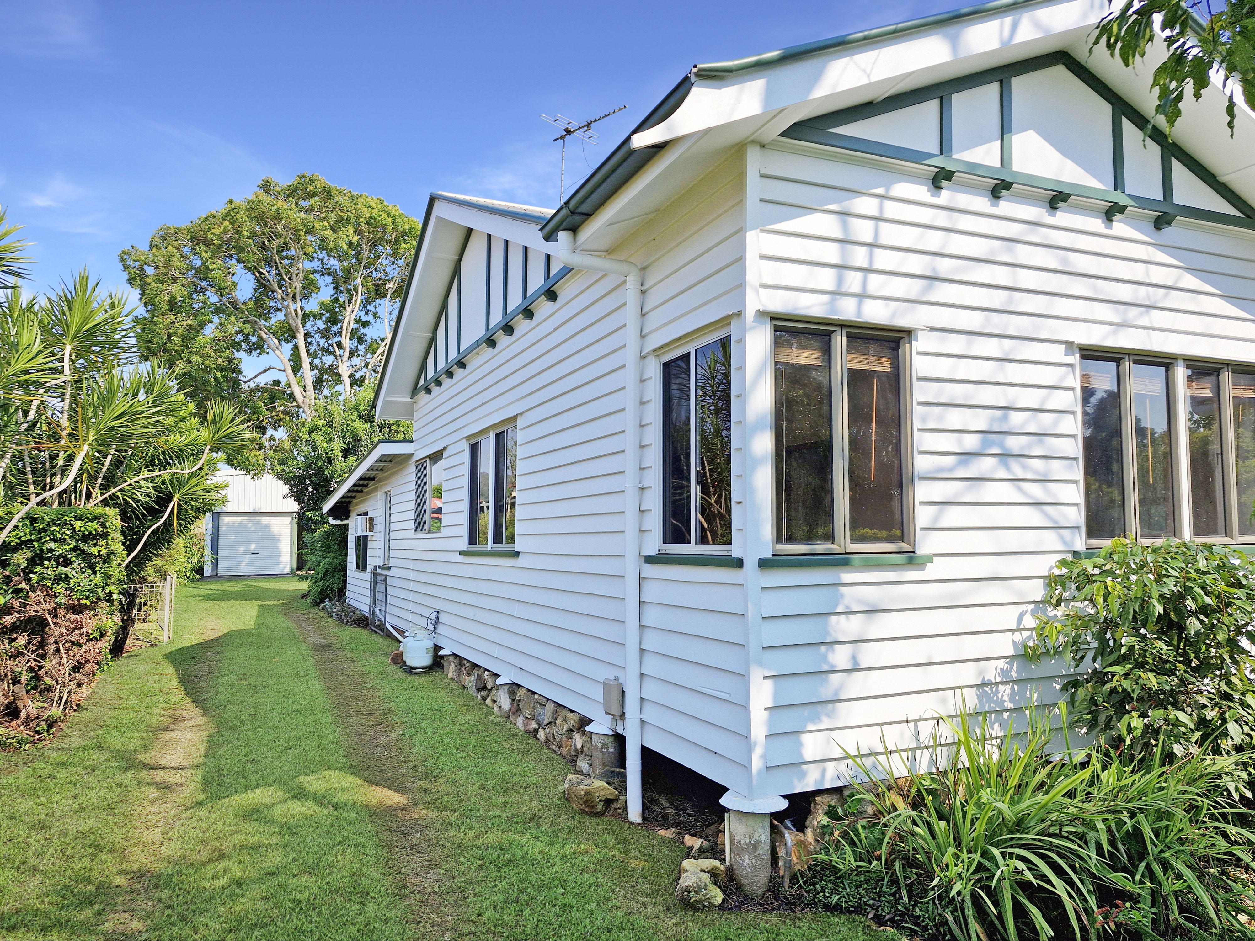 21 Holm Street, Atherton