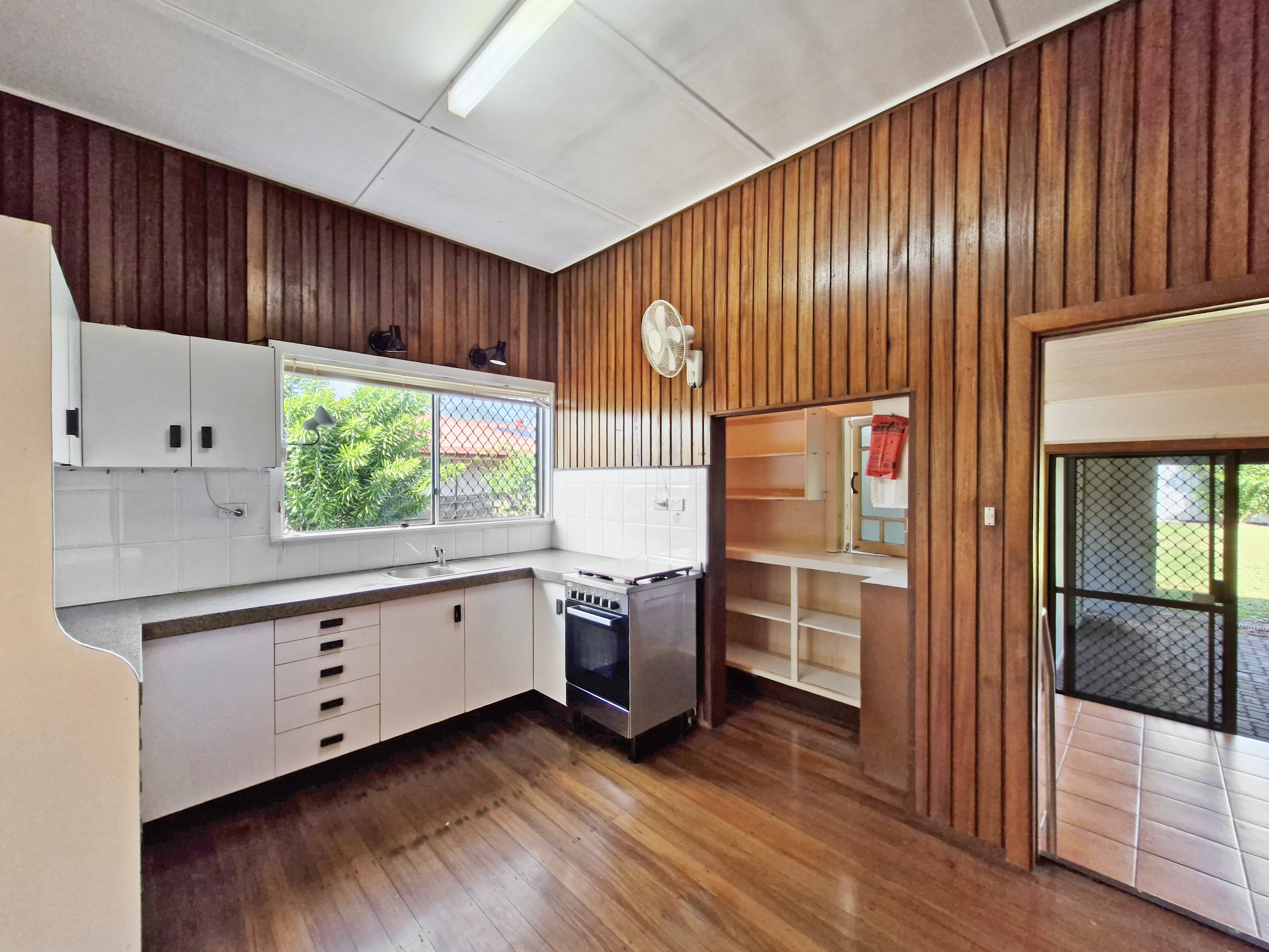 21 Holm Street, Atherton