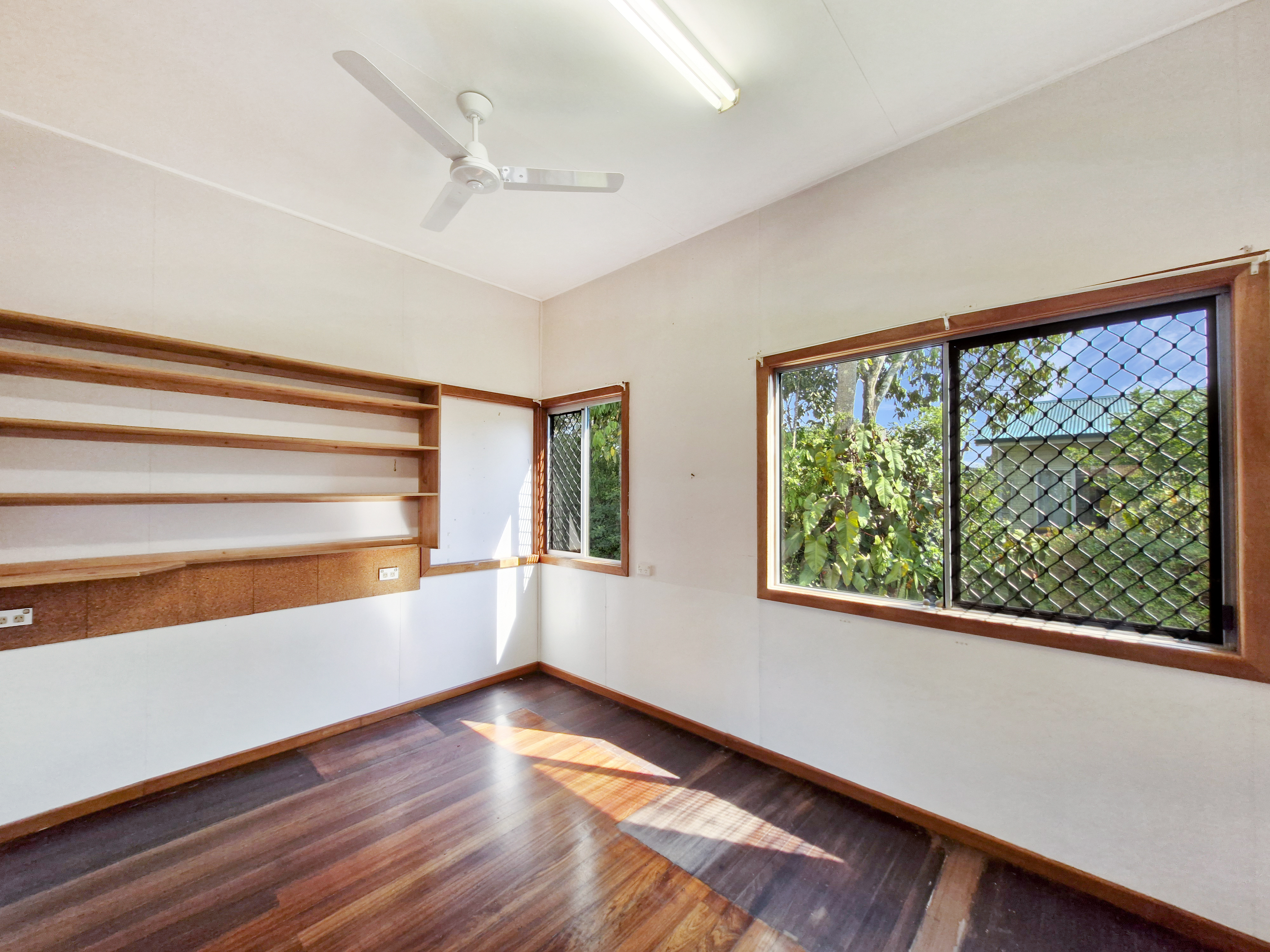 21 Holm Street, Atherton