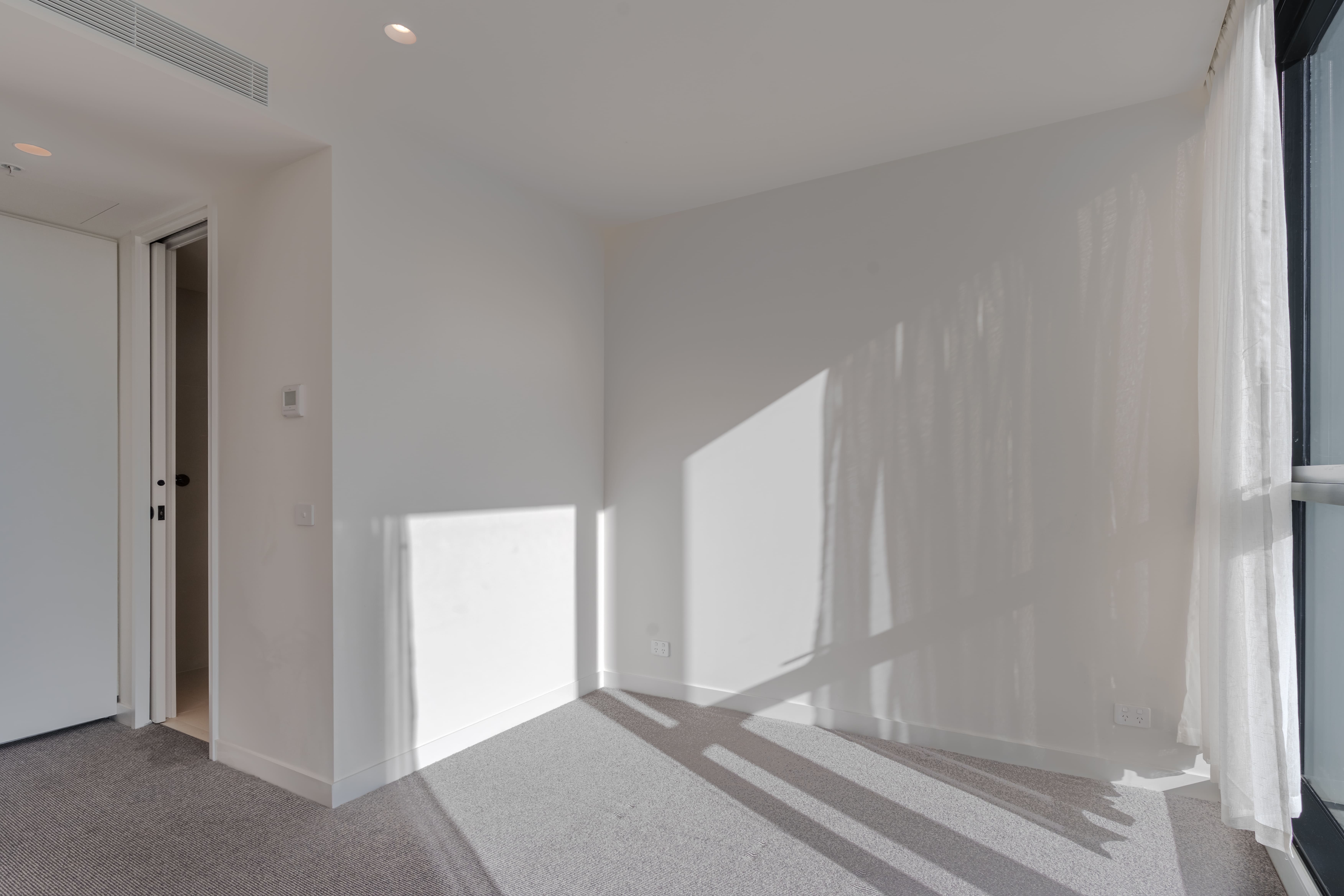 Sleek Two-Bedroom Apartment in South Melbourne