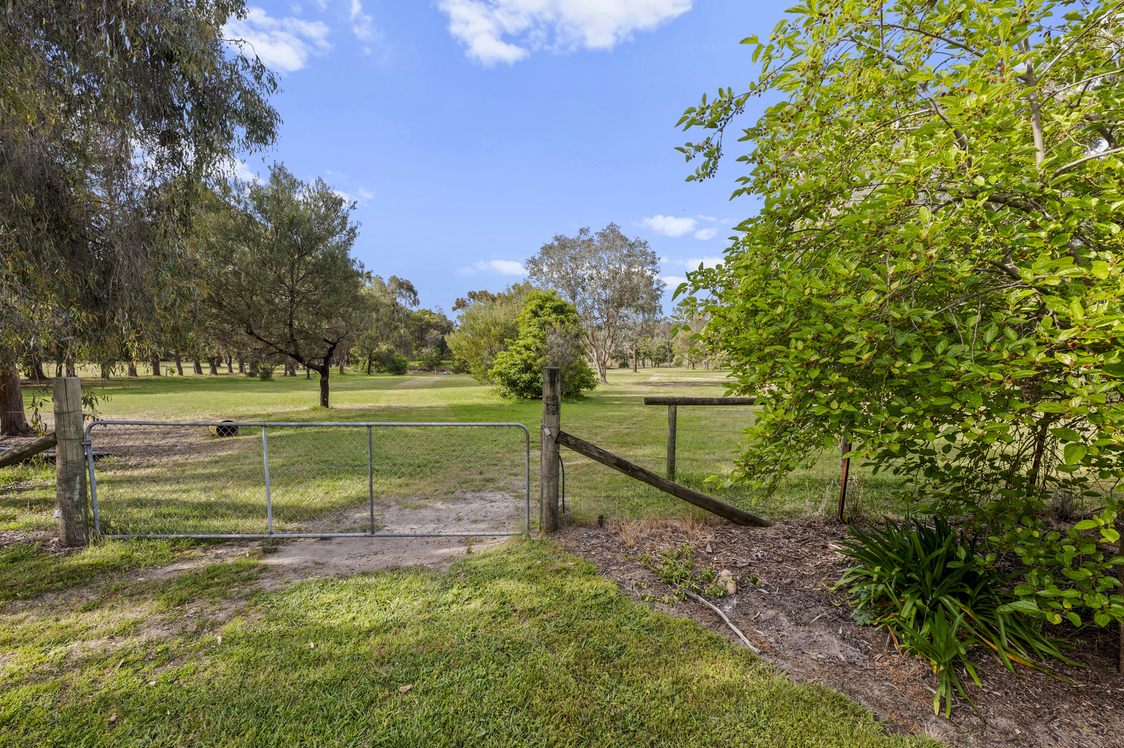 228 Gandini Lane, Lima East