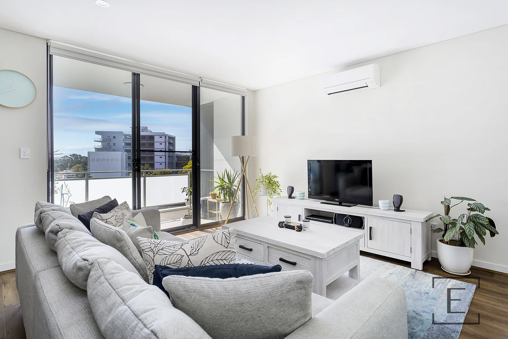 24 / 51 Loftus Crescent, Homebush