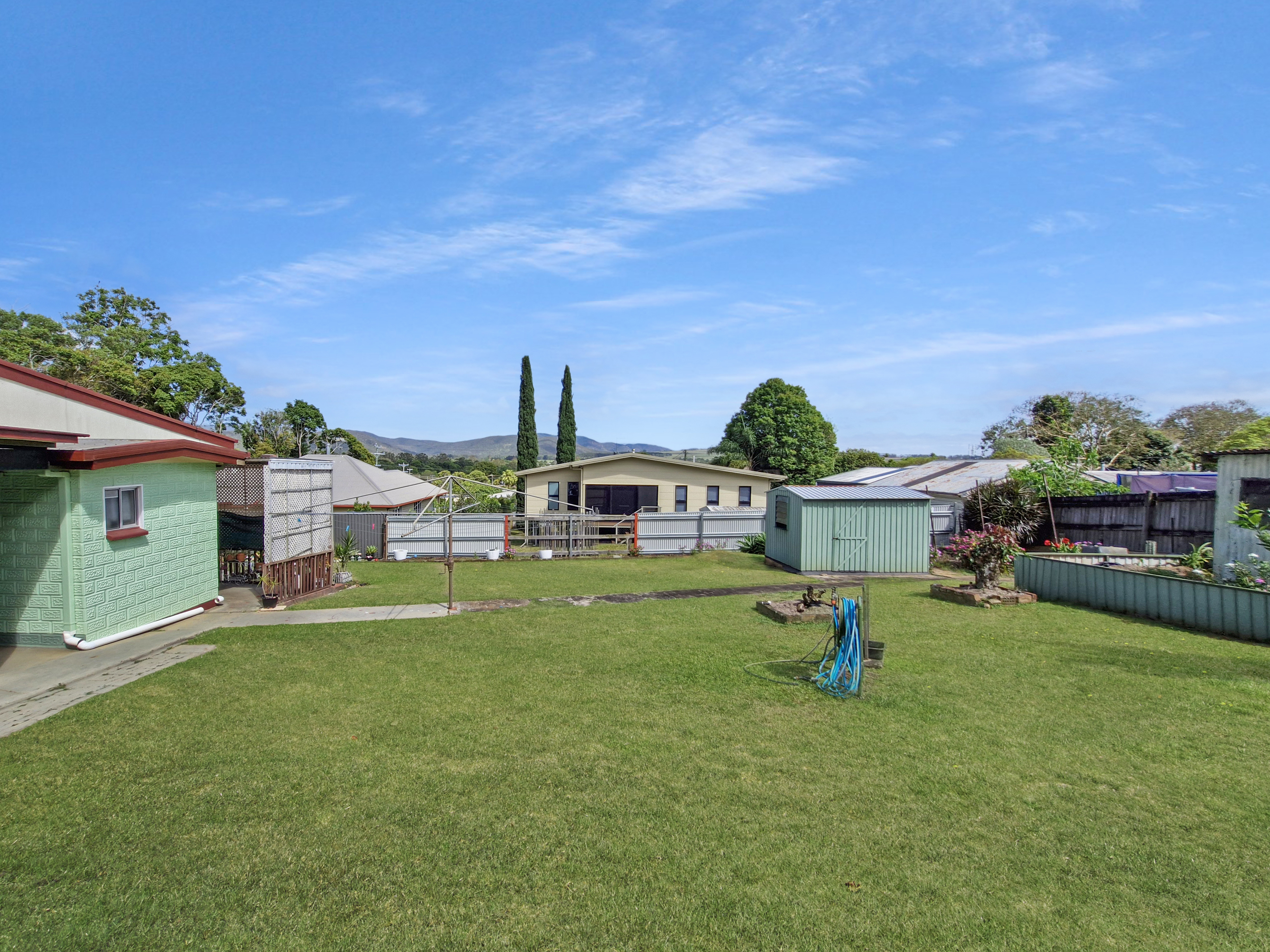 8 Maher Street, Atherton