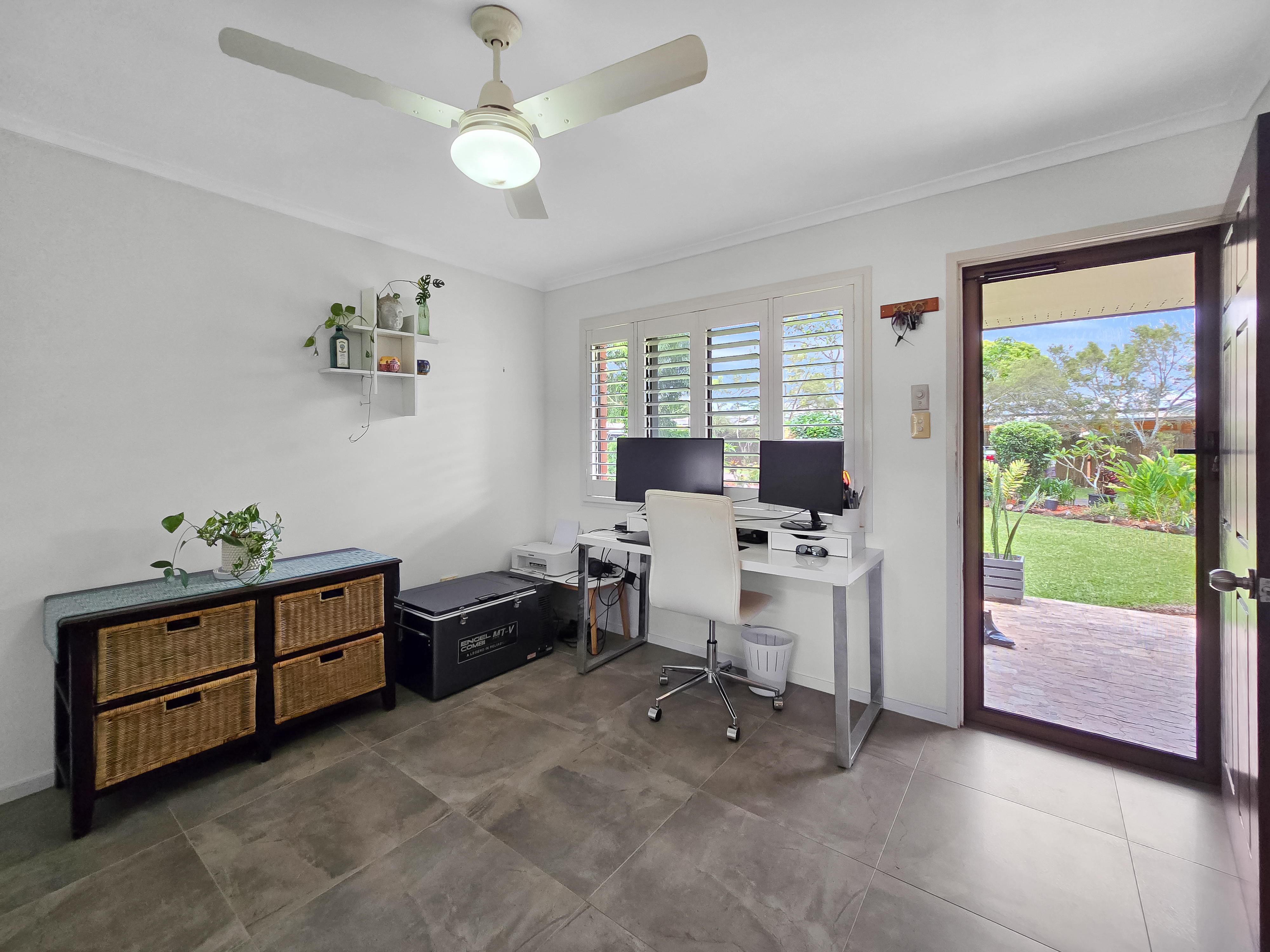 37 Holm Street, Atherton