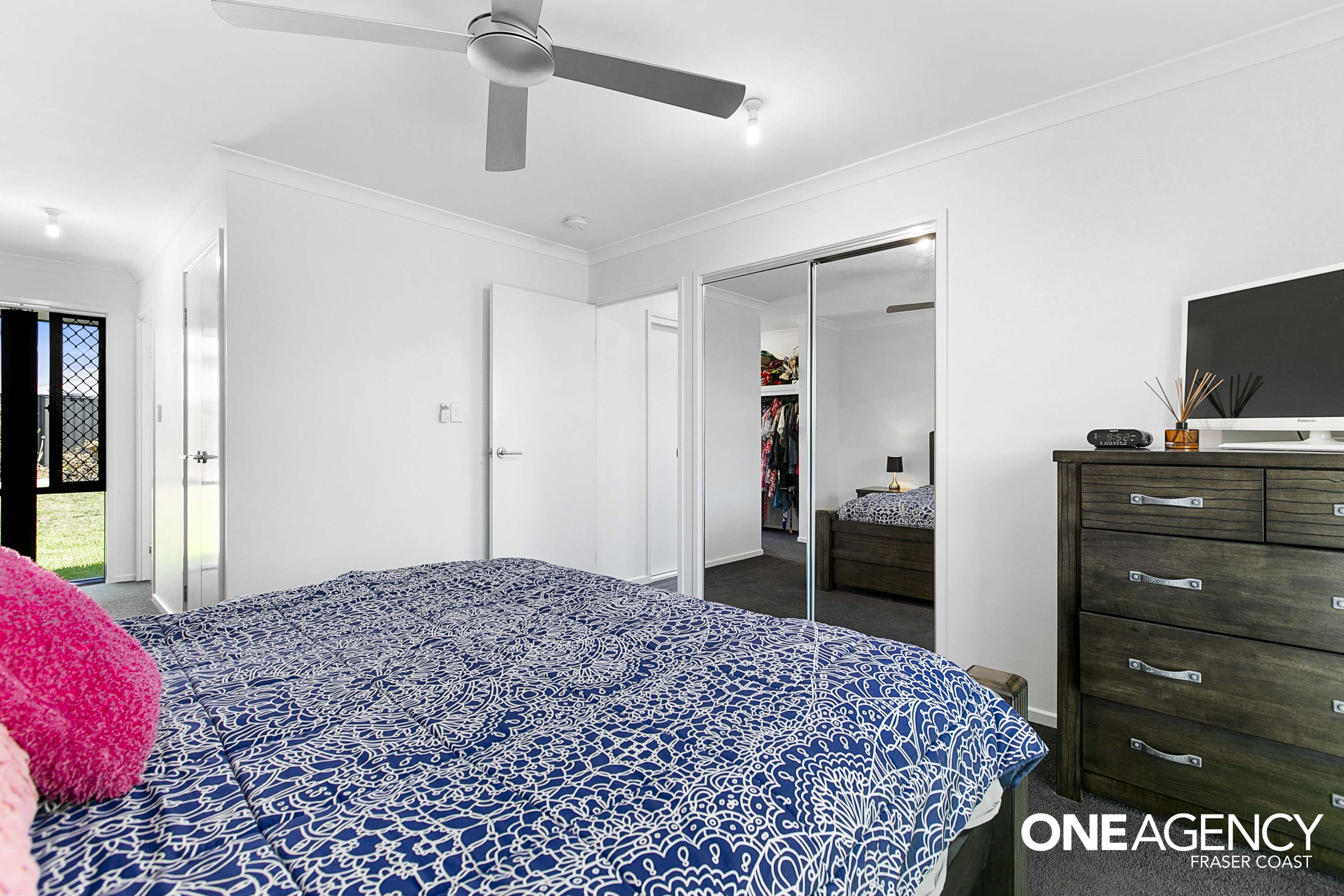 57 Ronaldo Way, Urangan