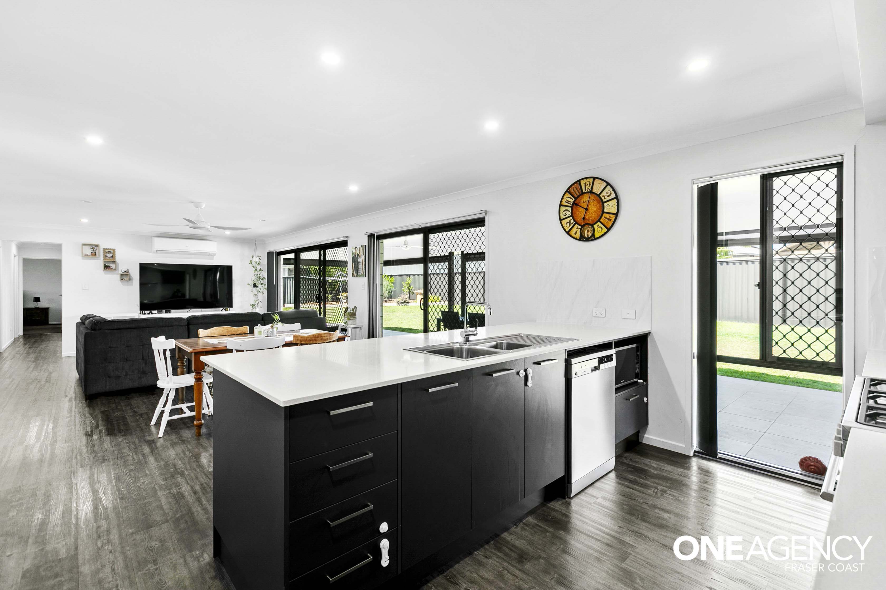 57 Ronaldo Way, Urangan