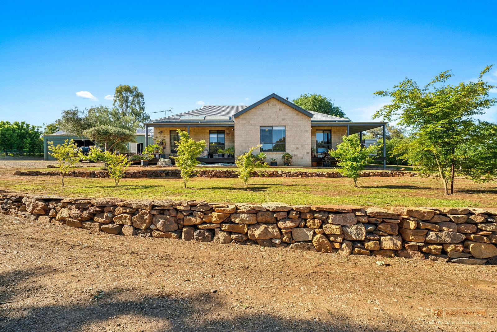 20 Old Pound Road, Eldorado