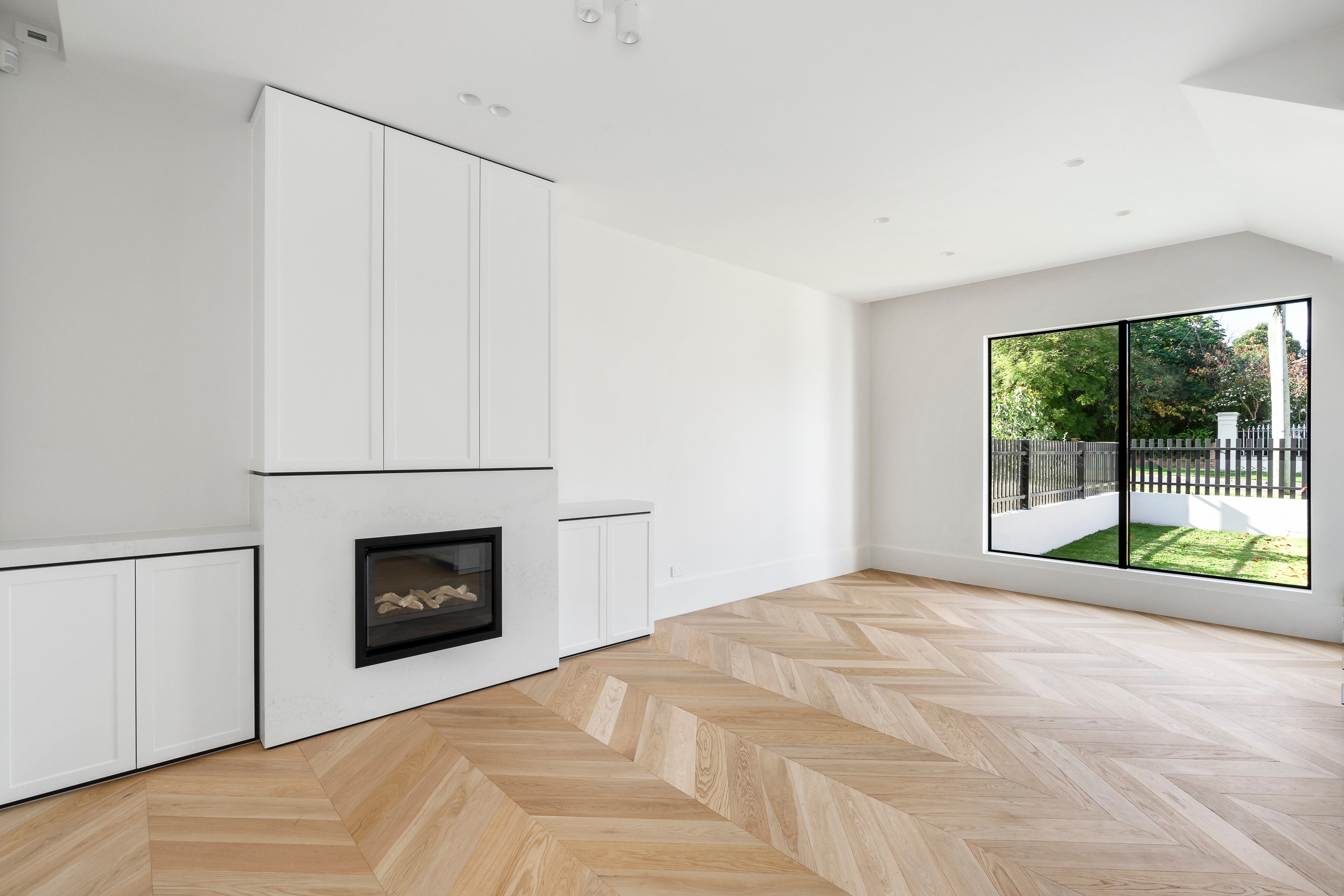 5 Valdemar Court, BRIGHTON EAST