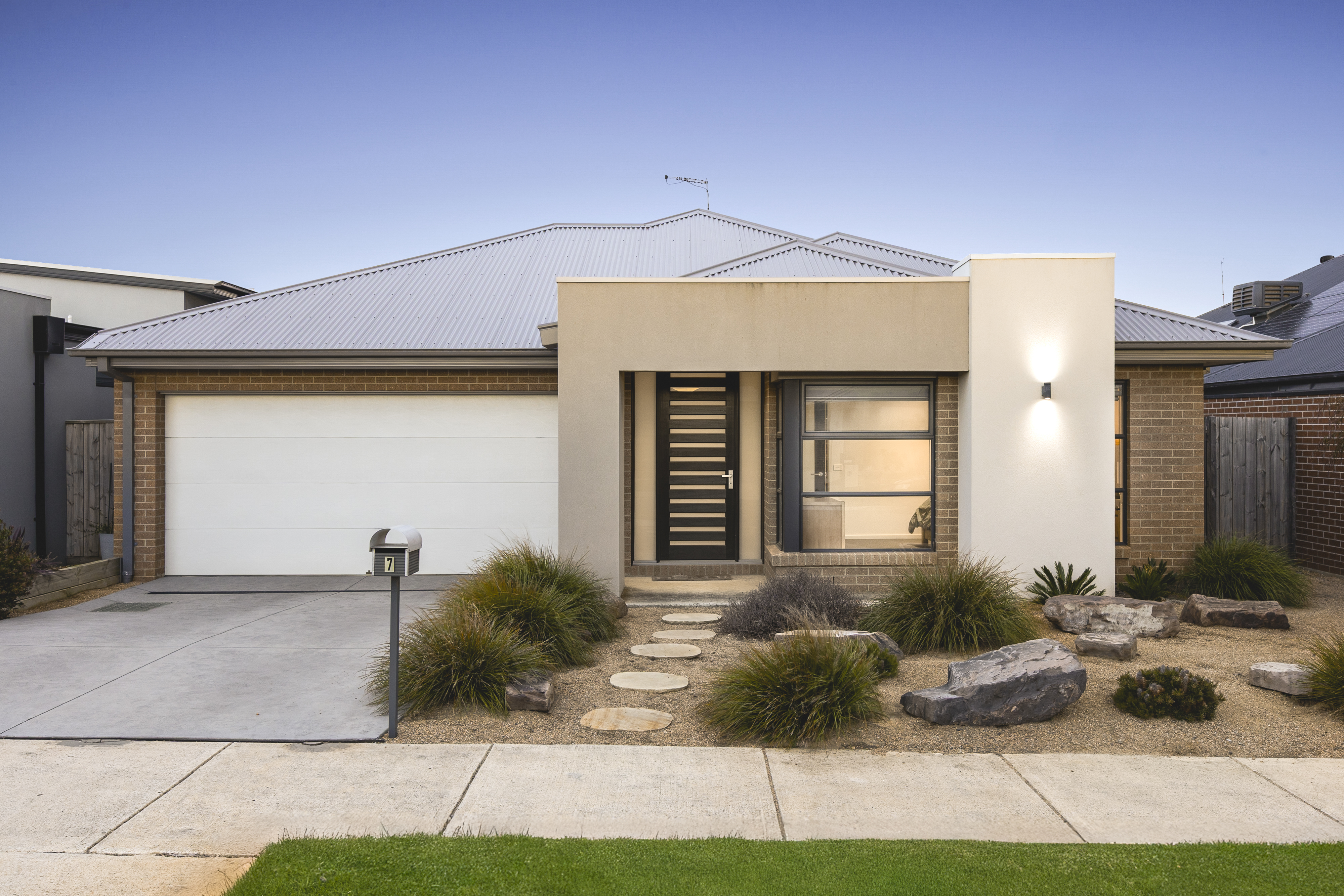 Listing image for 7 Limestone Street, CHARLEMONT  VIC  3217