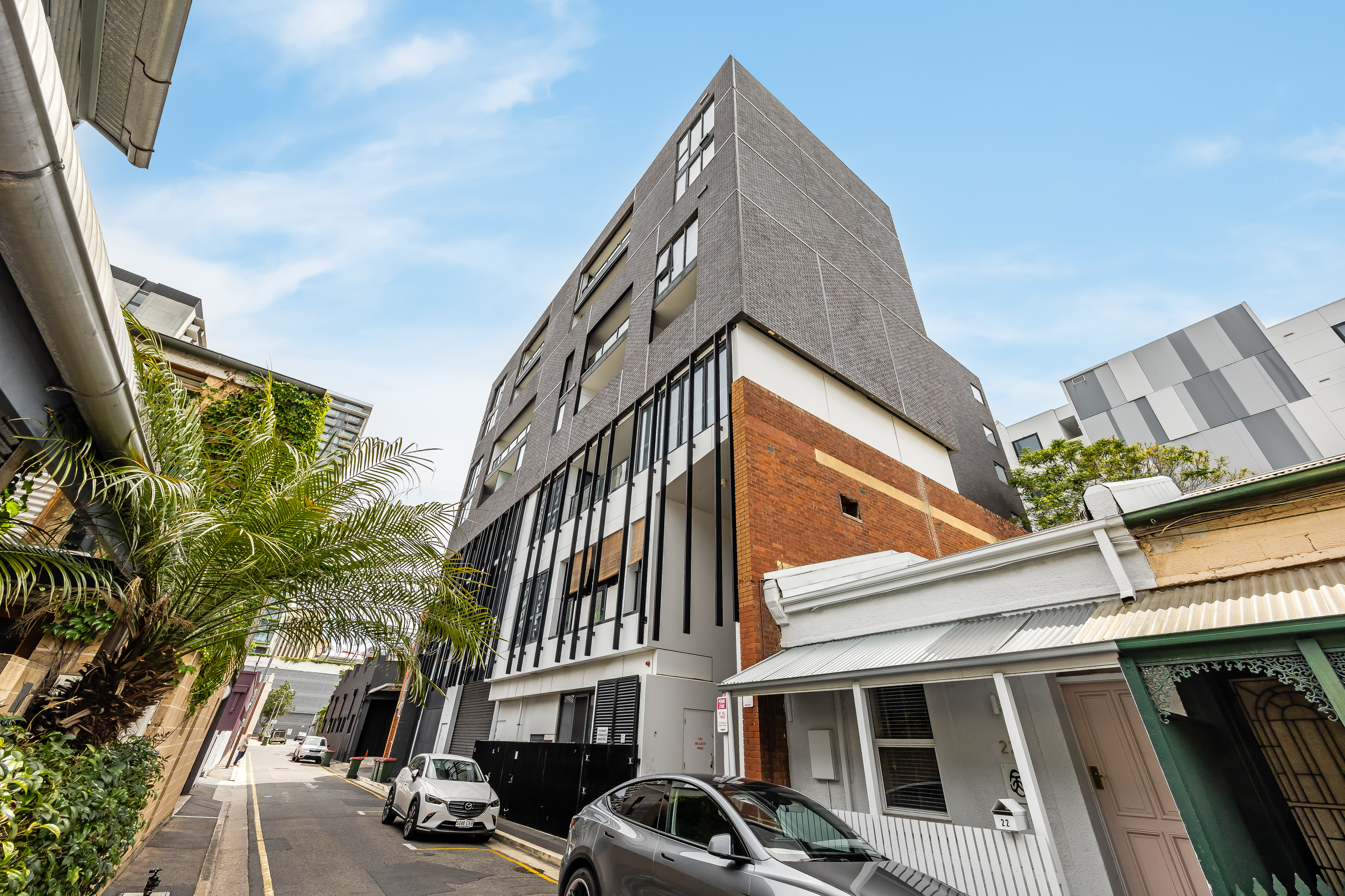 306 / 18 Surflen Street, Adelaide