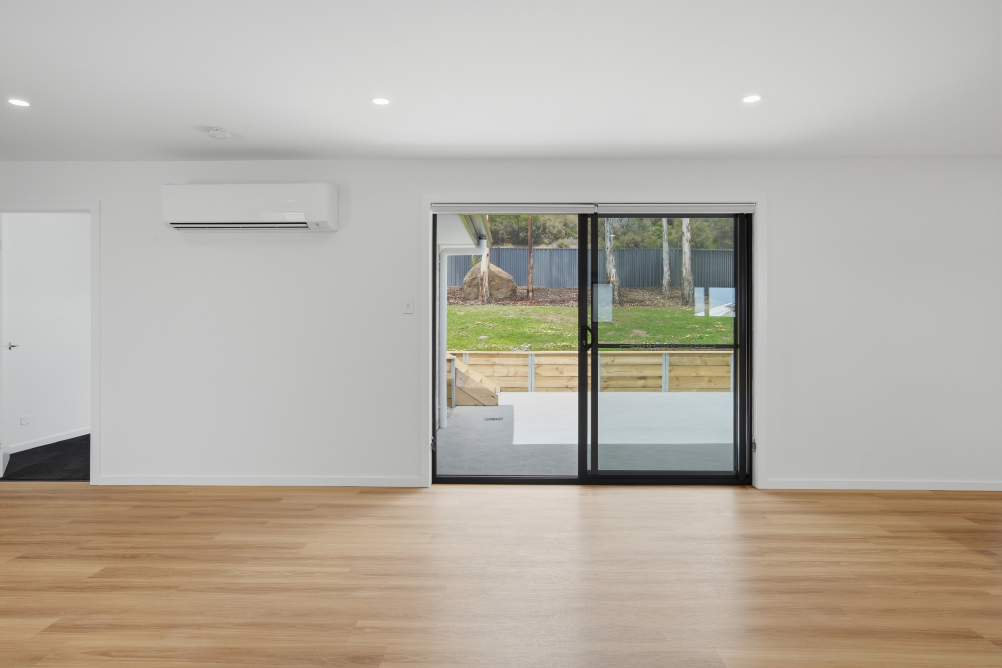 2 / 67 Parkfield Drive, Youngtown