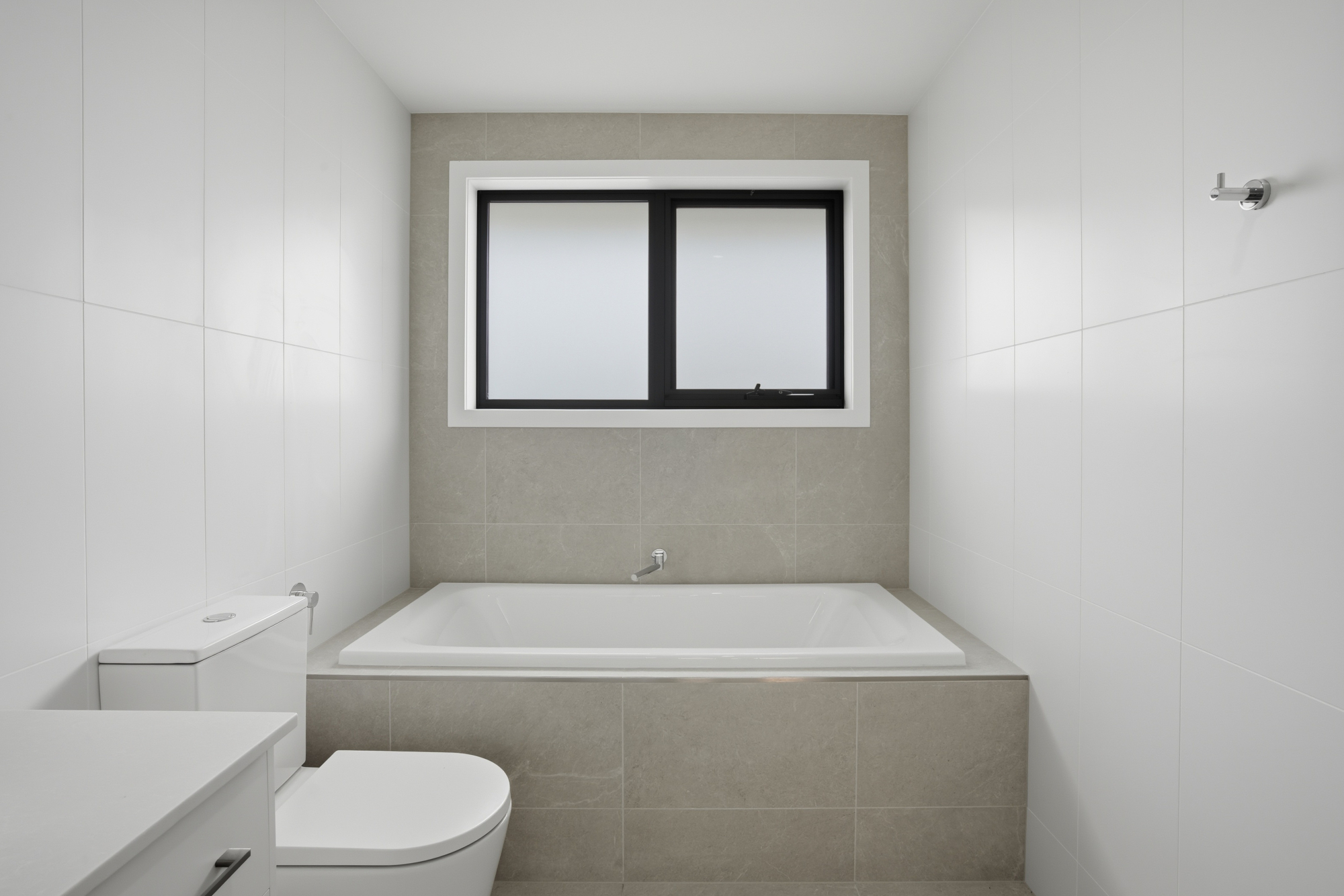 2 / 67 Parkfield Drive, Youngtown