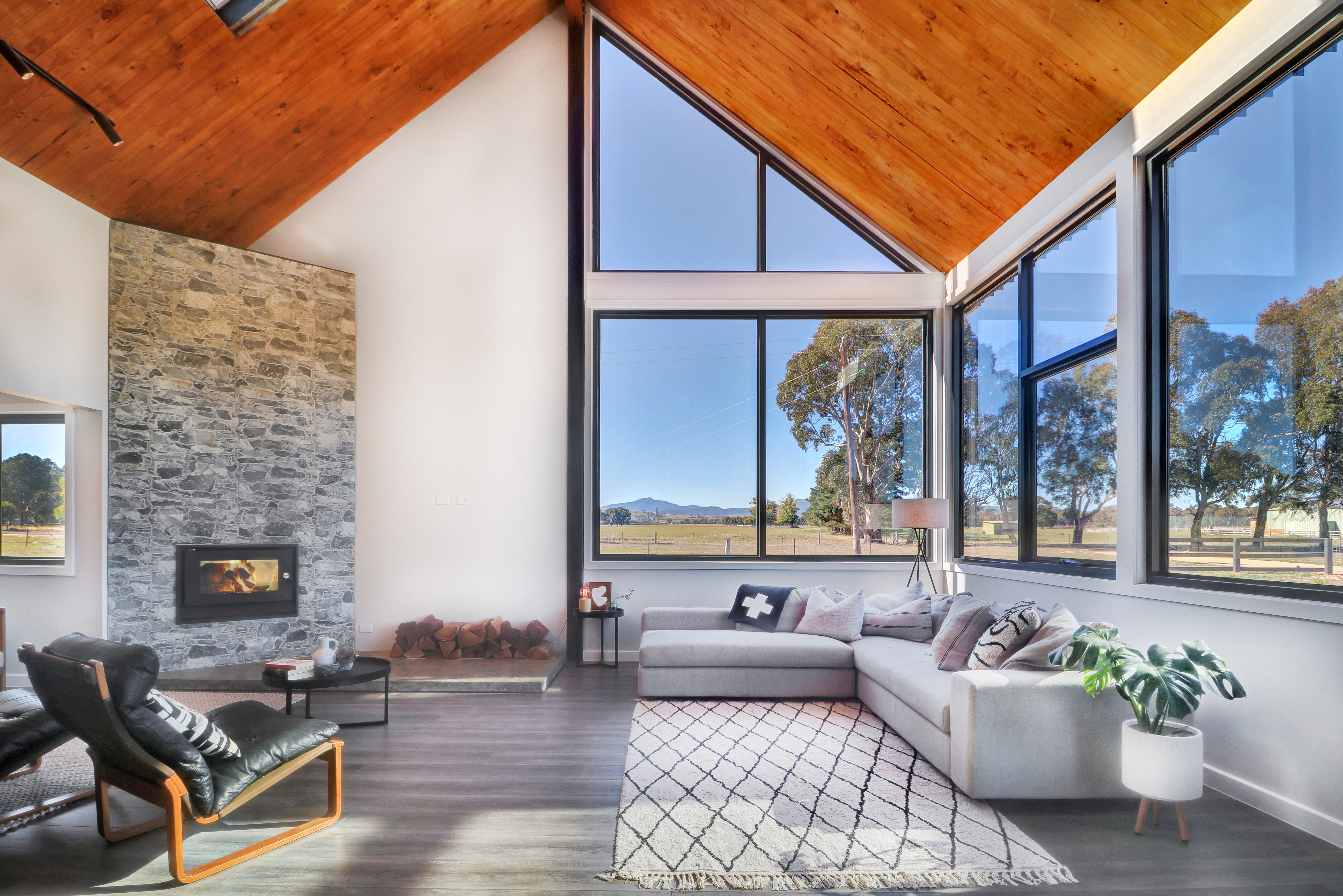 123 Graves Road, Mansfield