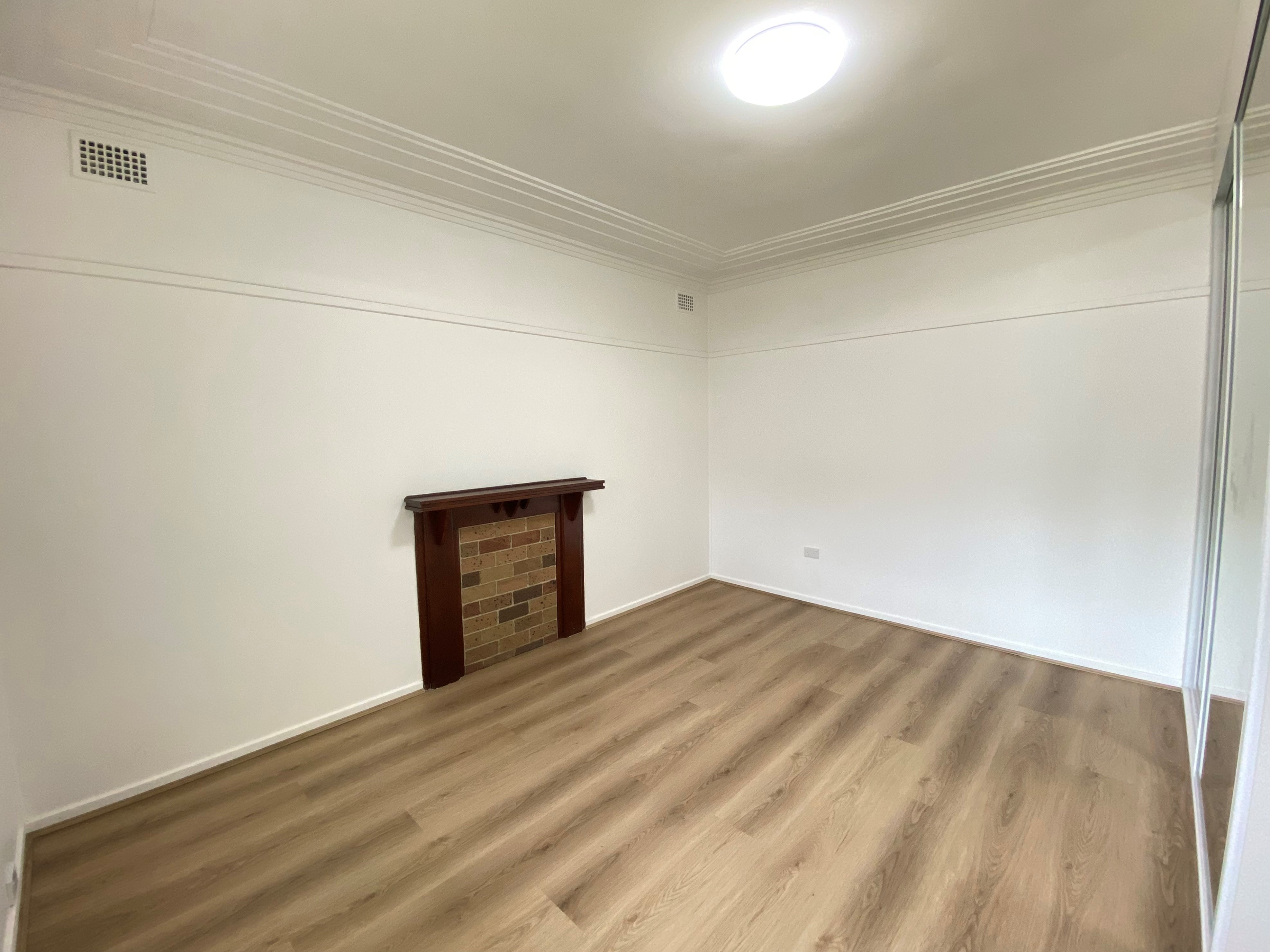 4 Napoleon Street, Riverwood