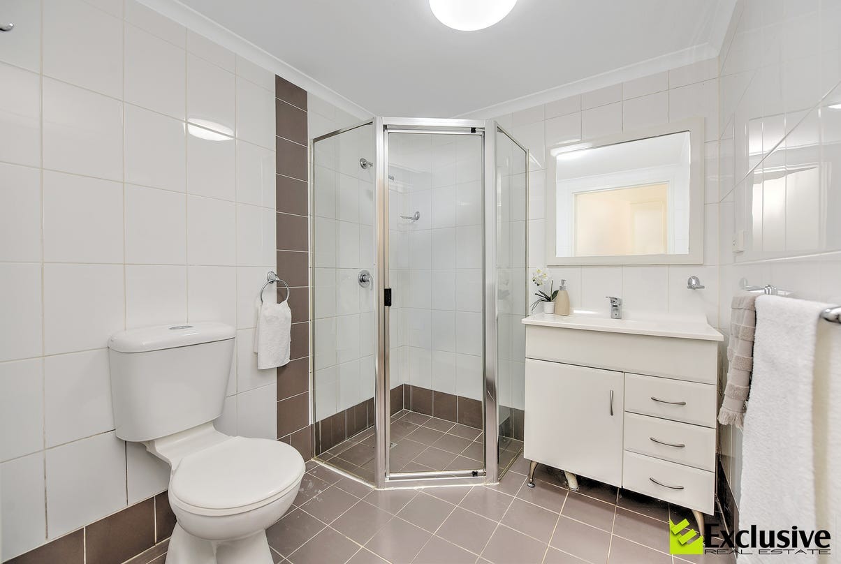 2 / 26 Short Street, Homebush