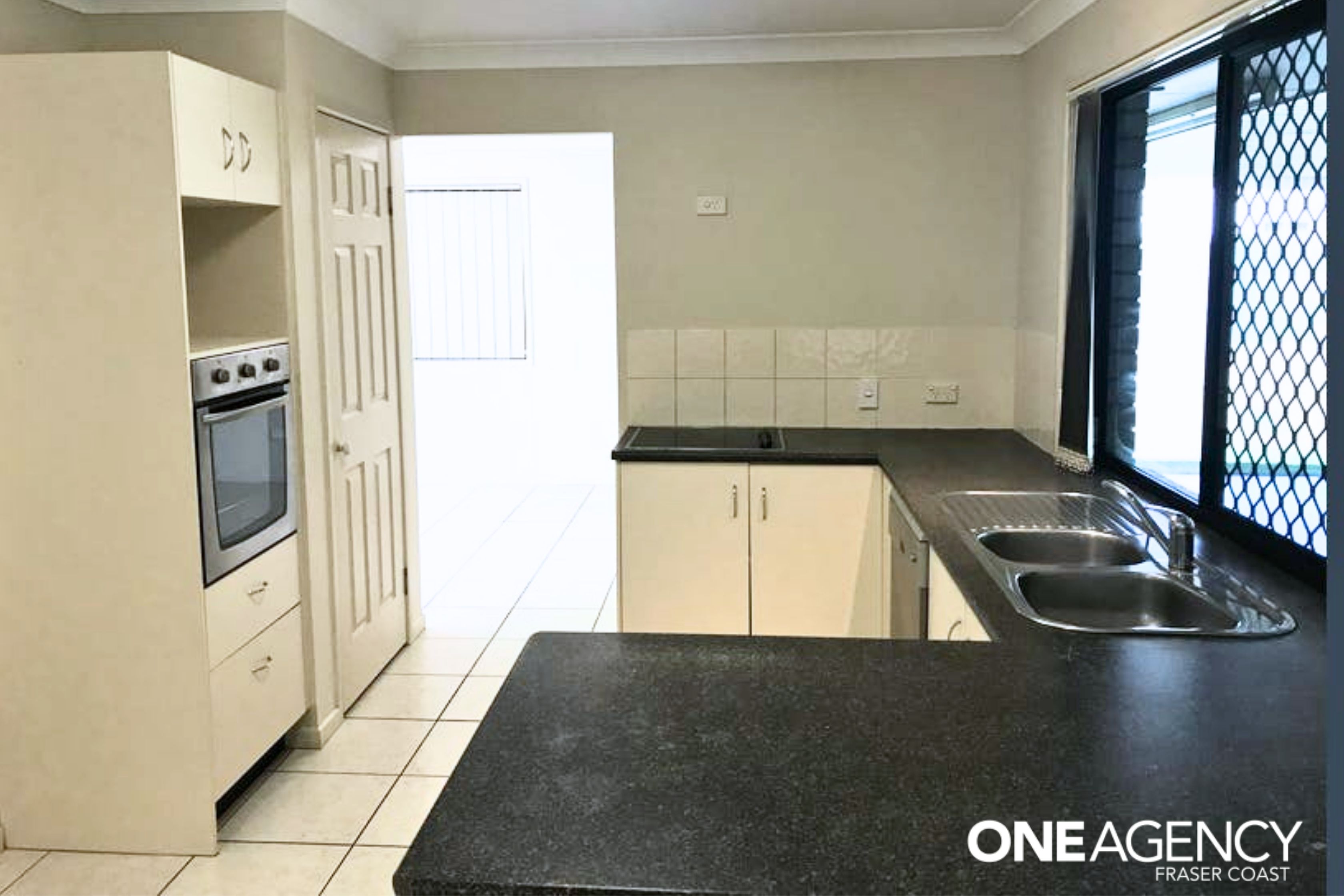 12 Tahlia Court, Tinana