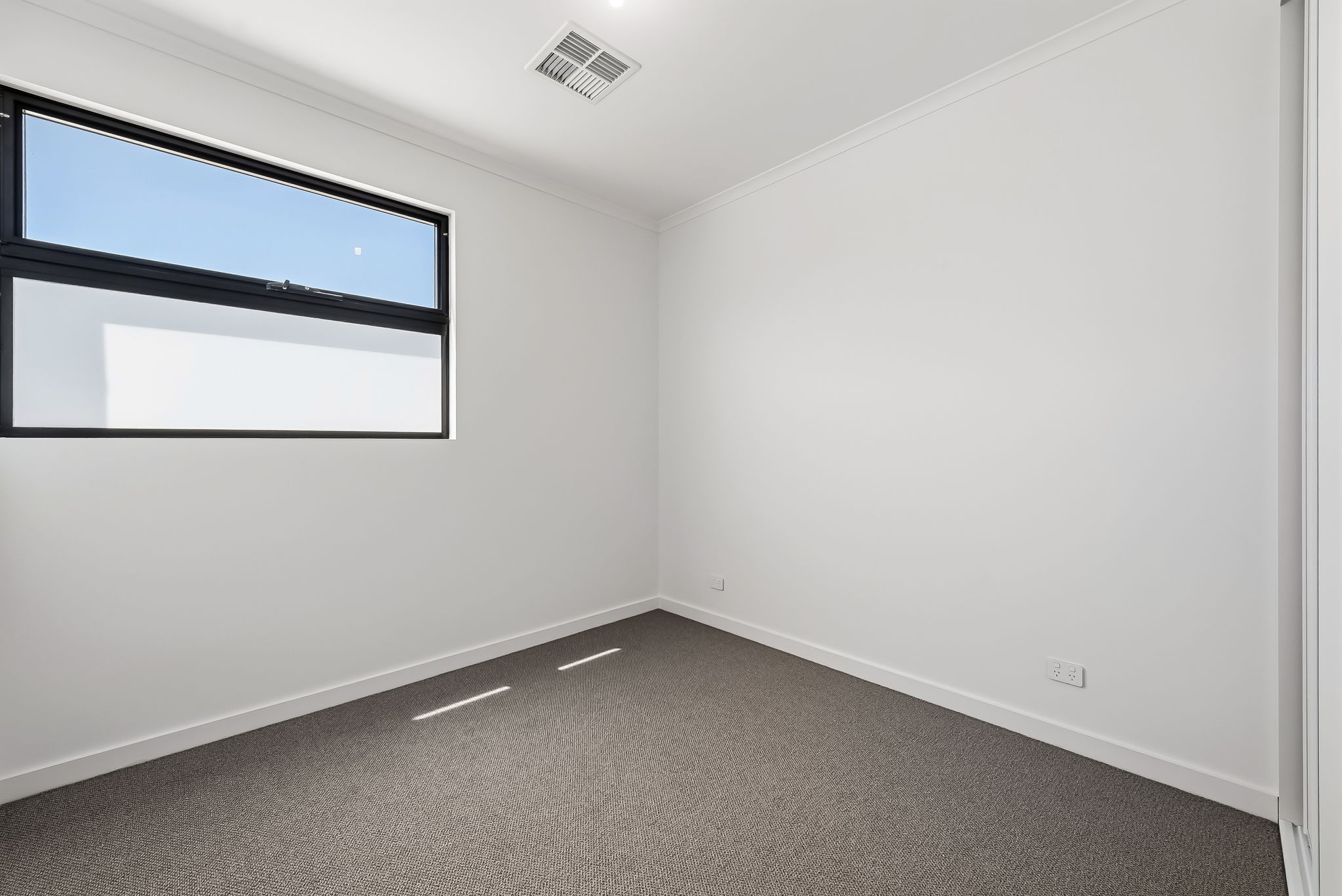 9E Elizabeth Street, Woodville West