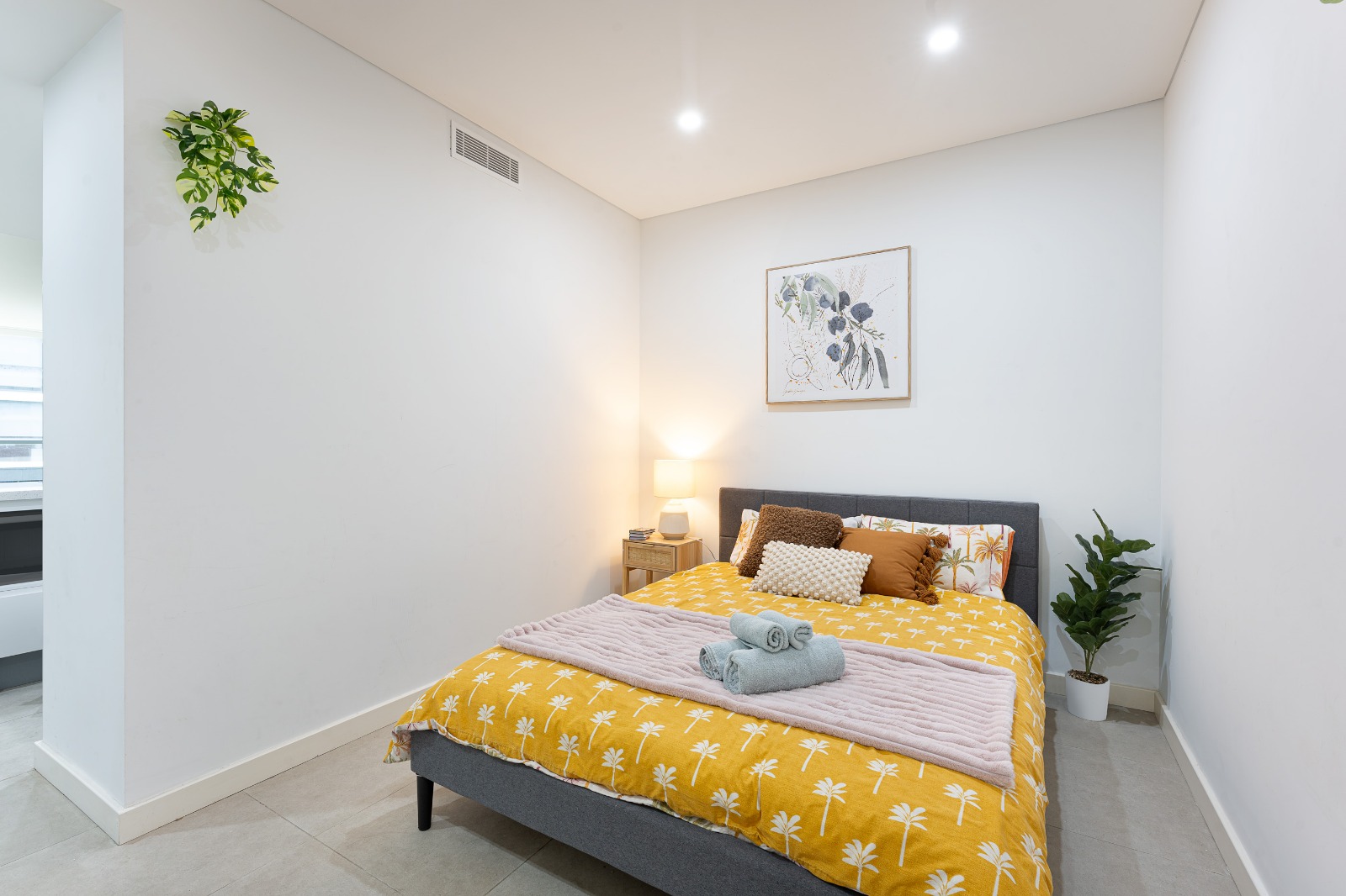 l2 / 260 Coward Street - Lightbox View 4