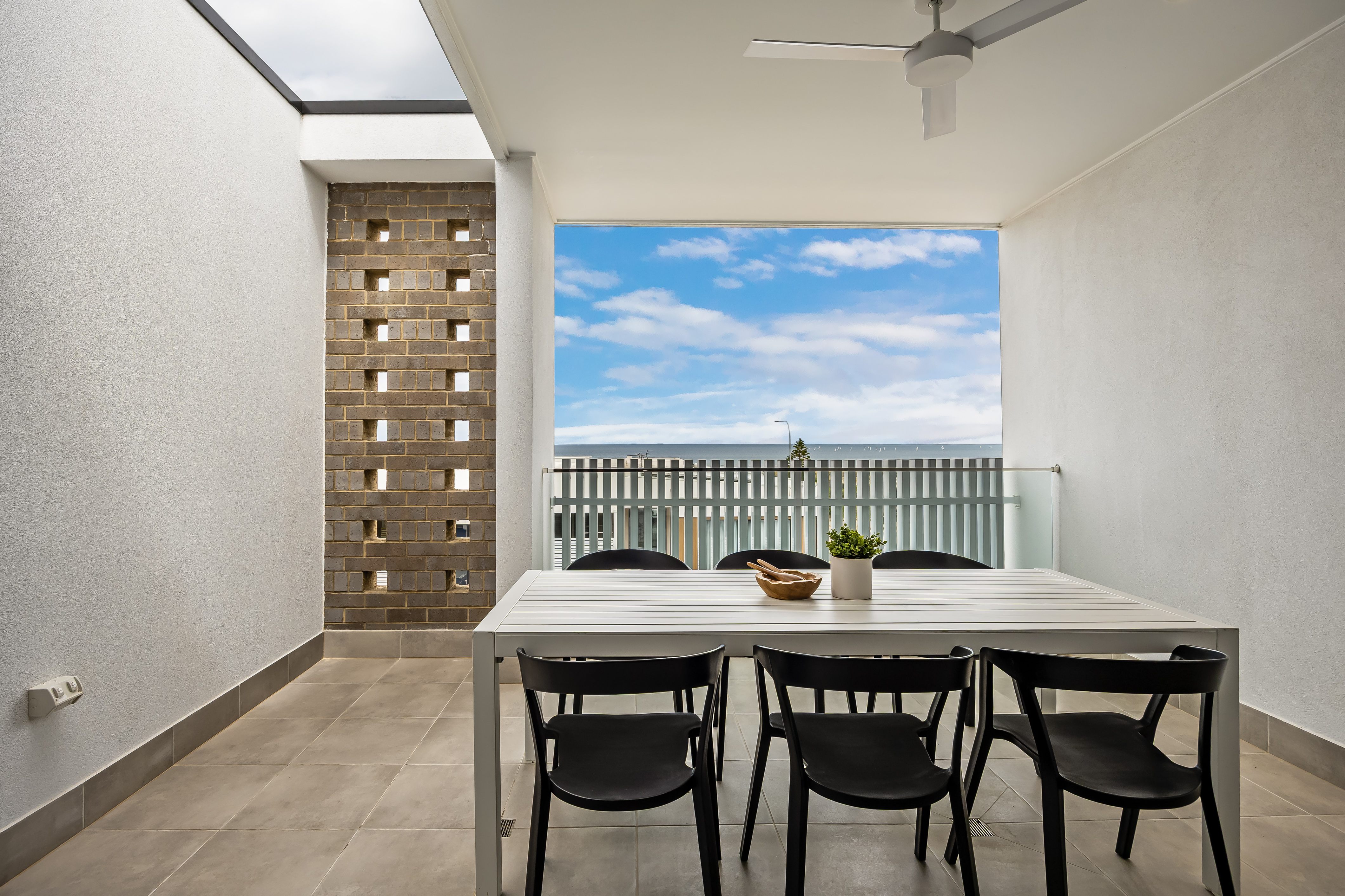 20 Oceanview Drive, Taperoo