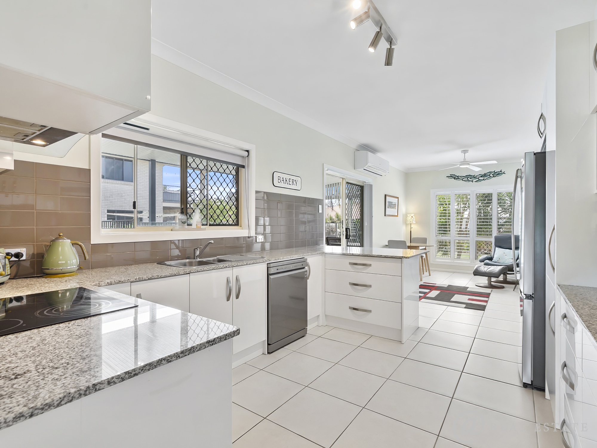 55 Mirrawena Avenue, Bangalee