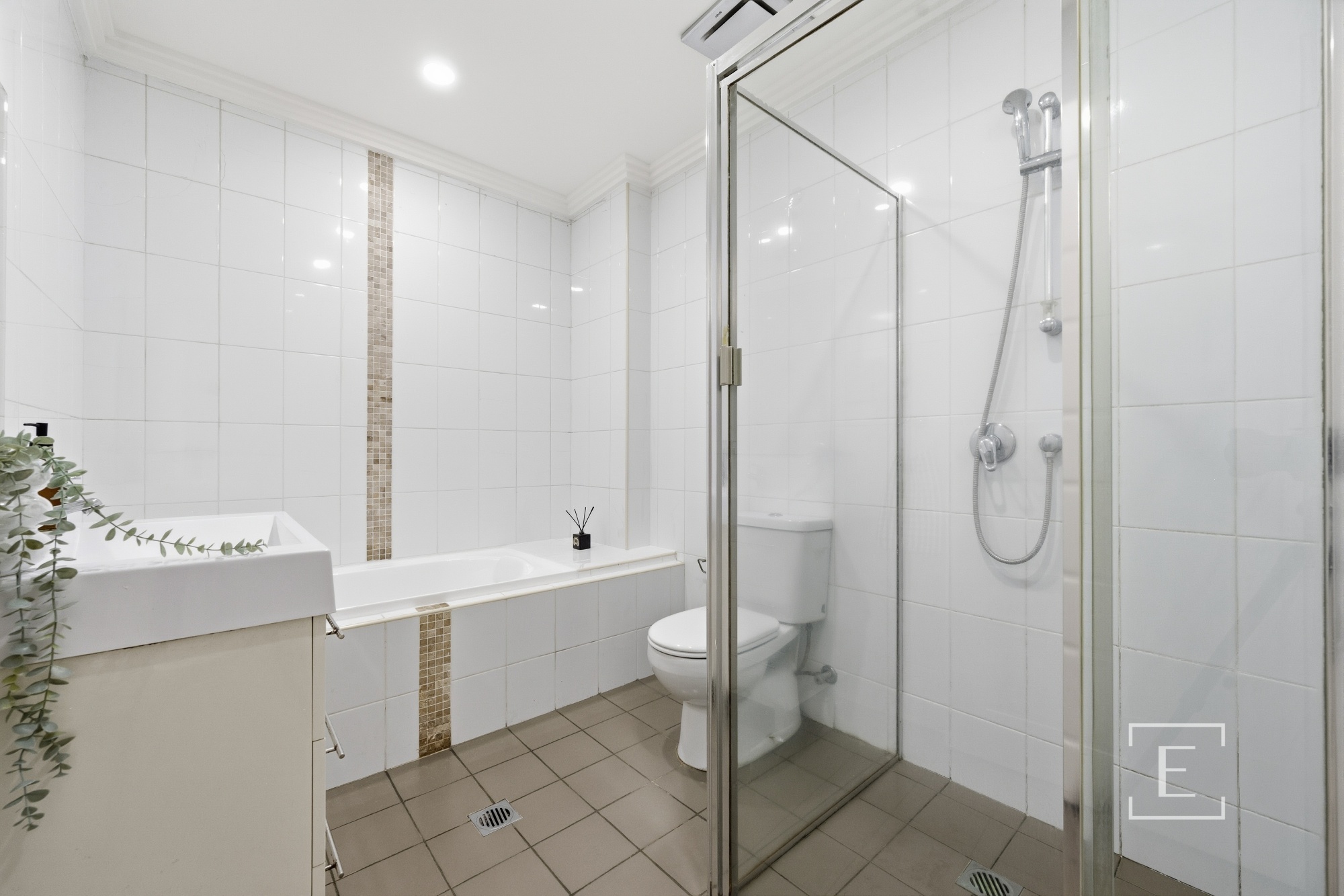 15 / 80 Courallie Avenue, Homebush West