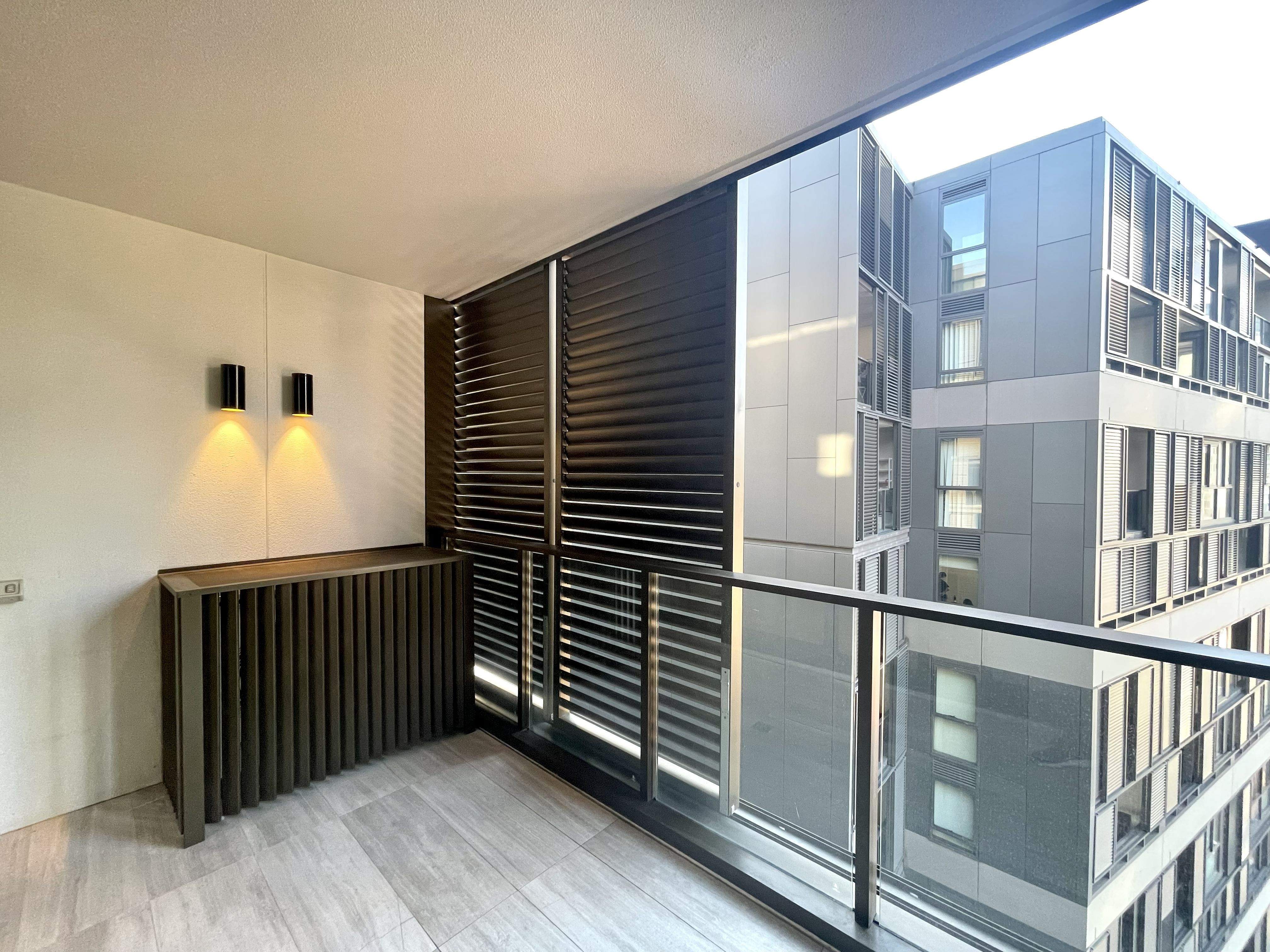 1606 / 178 Thomas Street - Main View 12