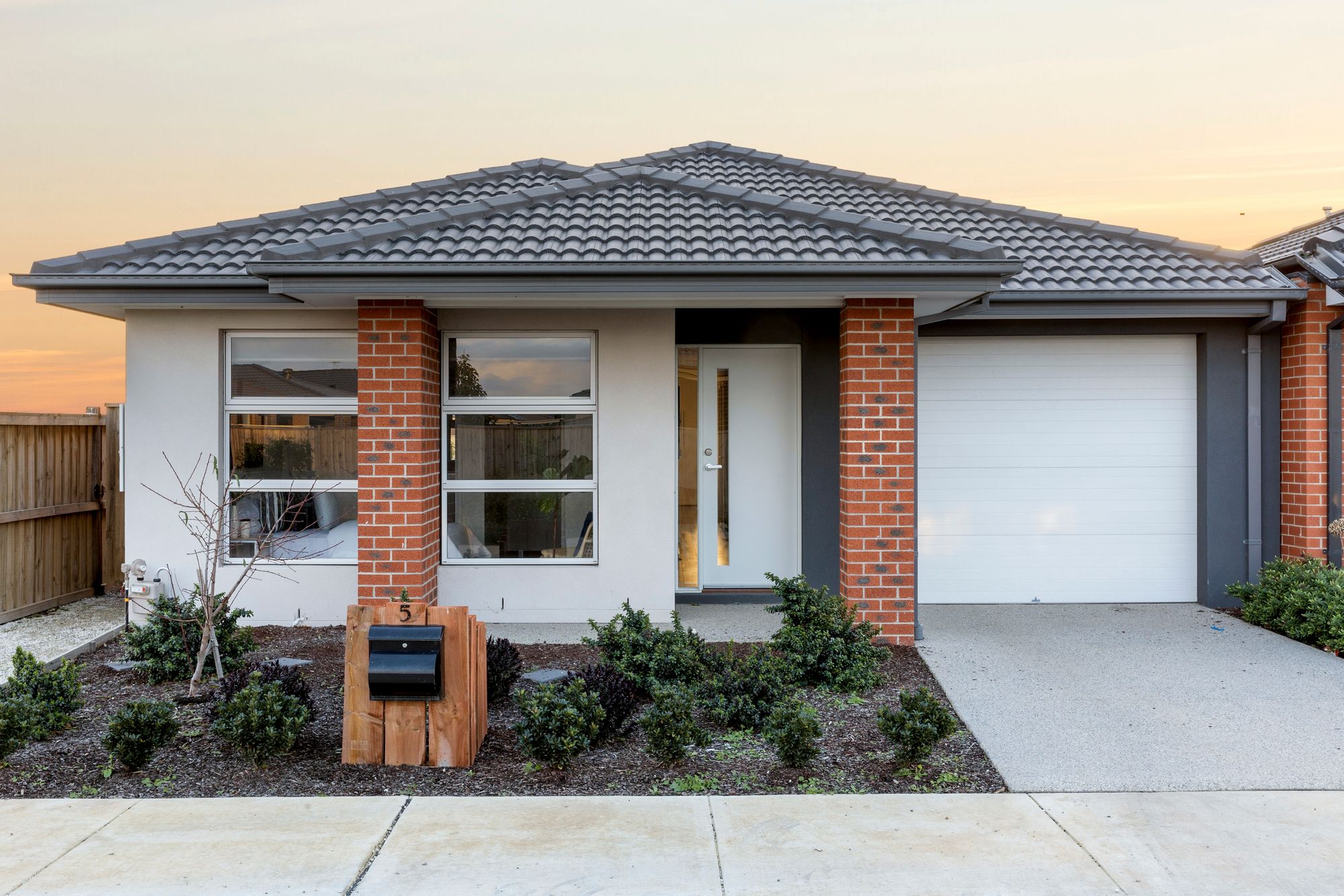 Listing image for 5 Ficus Place, MOUNT DUNEED  VIC  3217