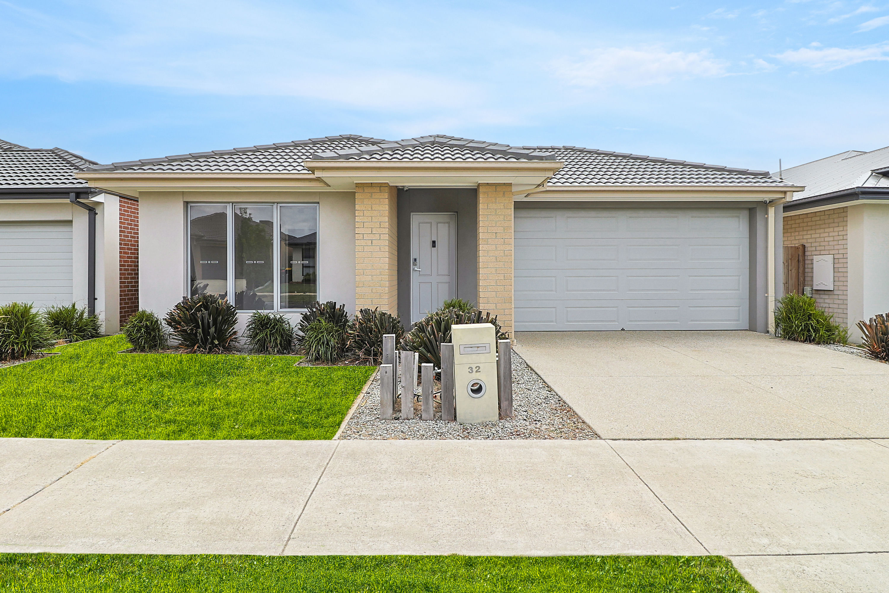 Listing image for 32 Dobell Street, MOUNT DUNEED  VIC  3217