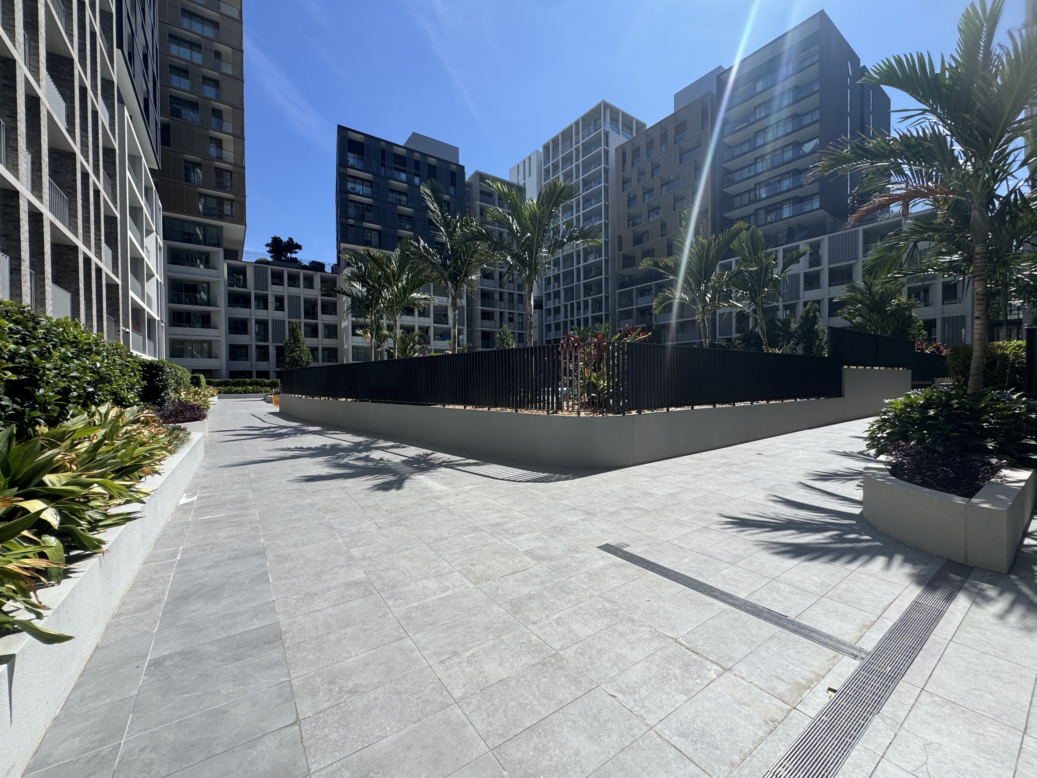 1102 / 8 Stockyard Boulevard - Main View 1