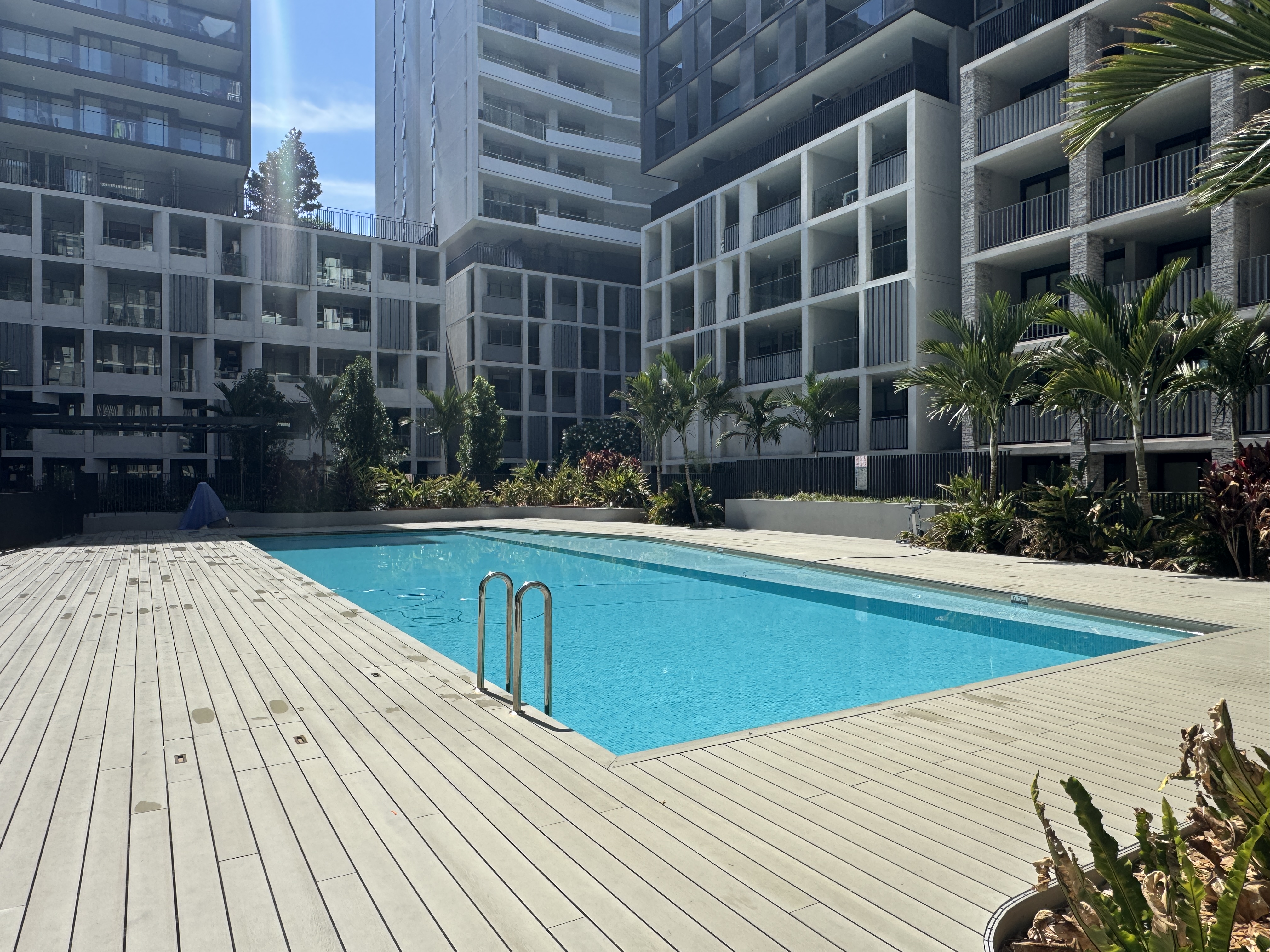 1102 / 8 Stockyard Boulevard - Main View 9