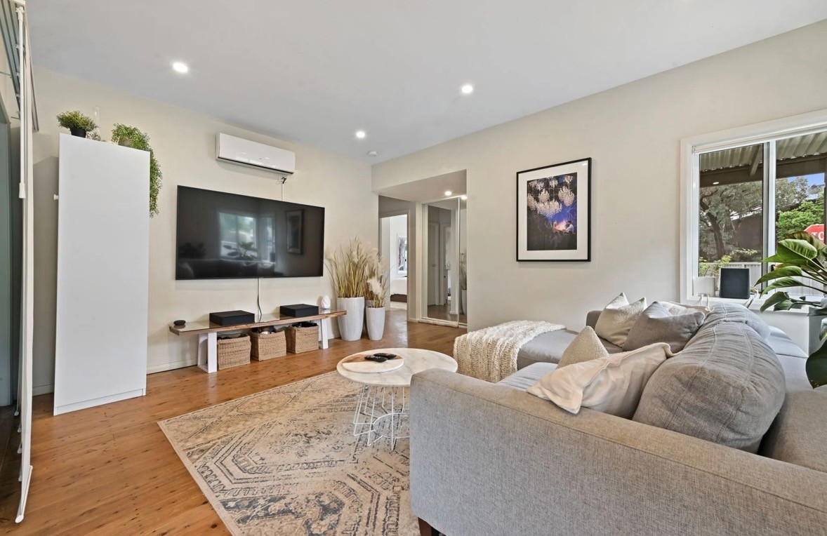 Stylish Contemporary Home in a Prime Parramatta Location