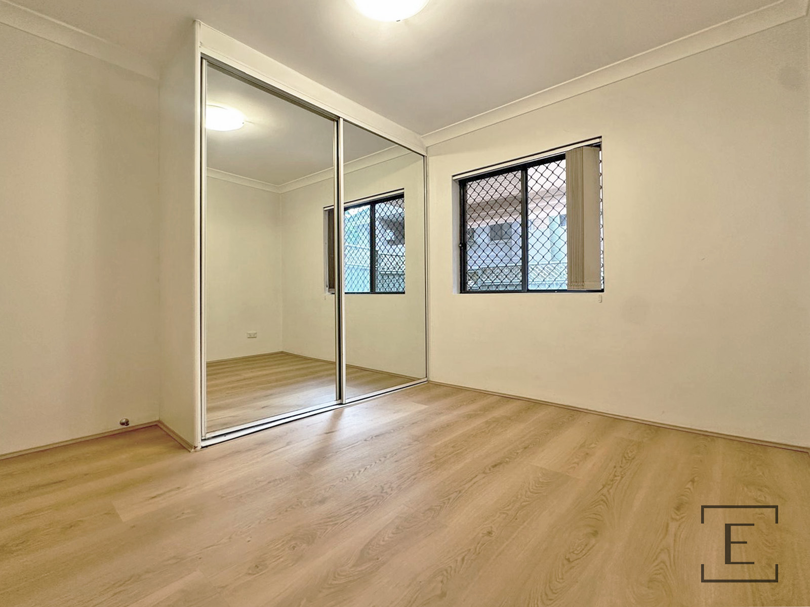 10 / 32 Hornsey Road, Homebush West