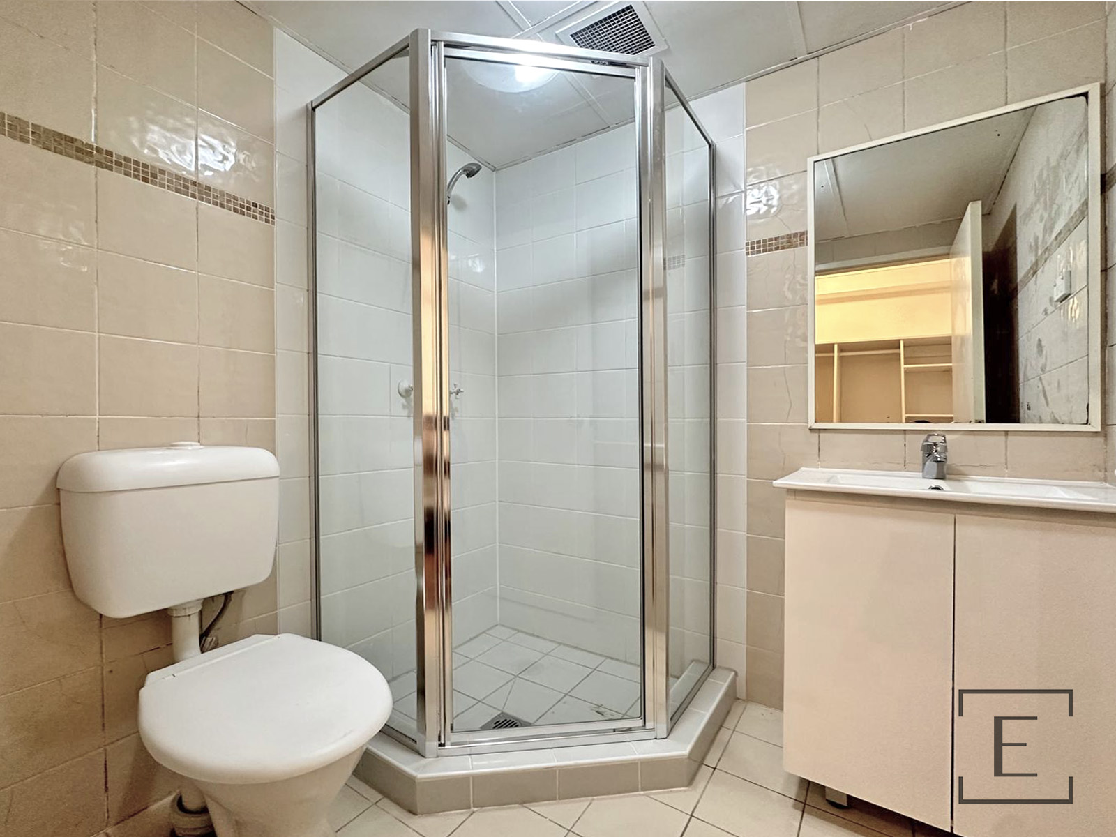 10 / 32 Hornsey Road, Homebush West