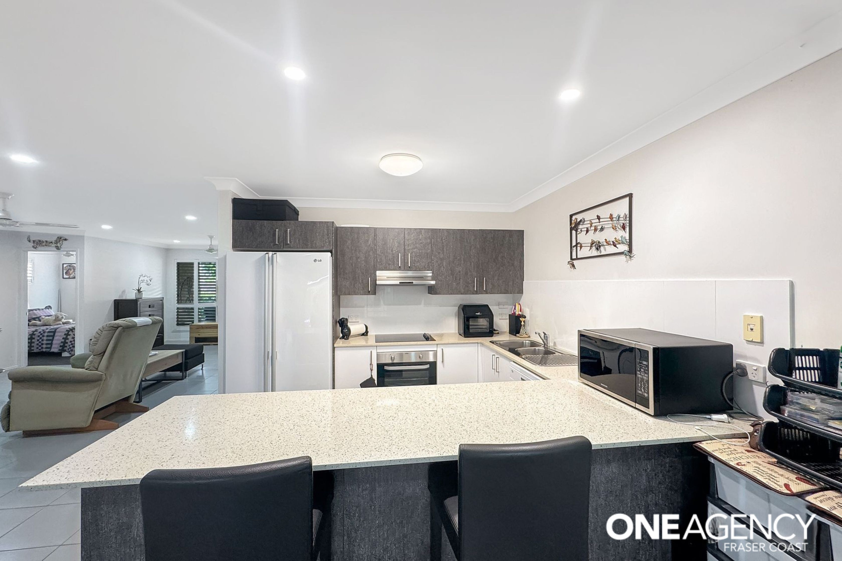 121 / 230 Pulgul Street, Urangan