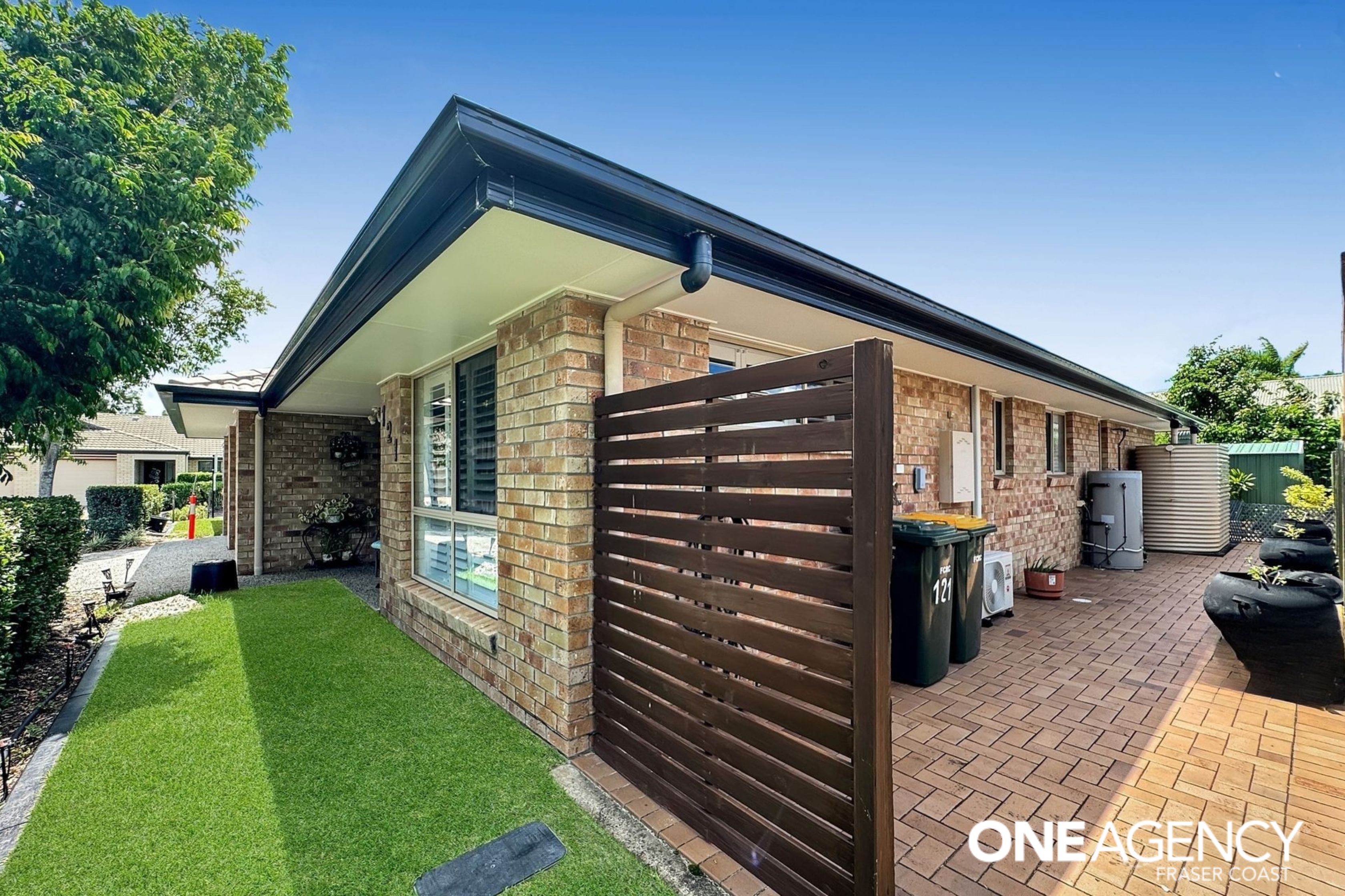 121 / 230 Pulgul Street, Urangan