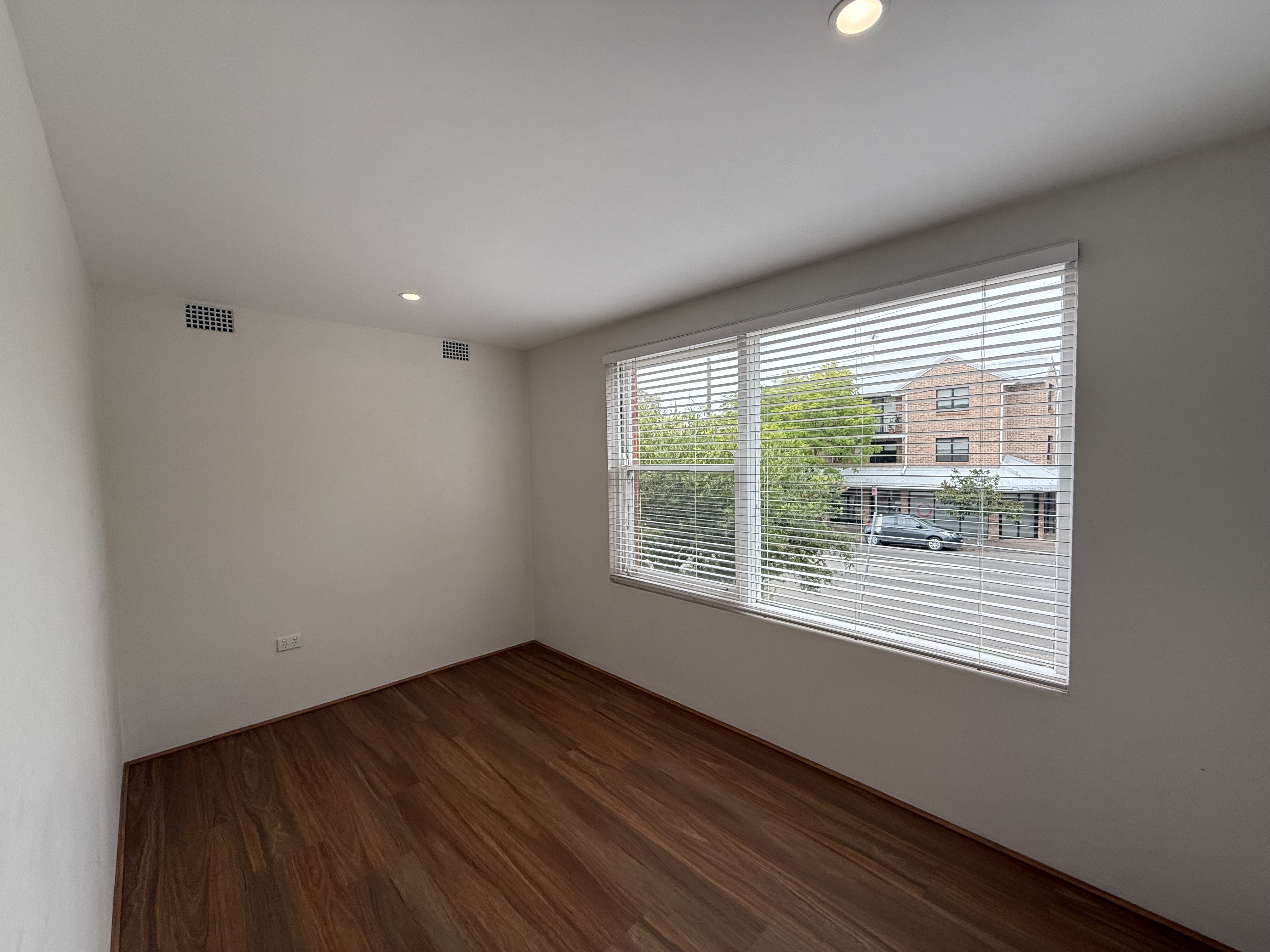 1 / 78 Morts Road, Mortdale