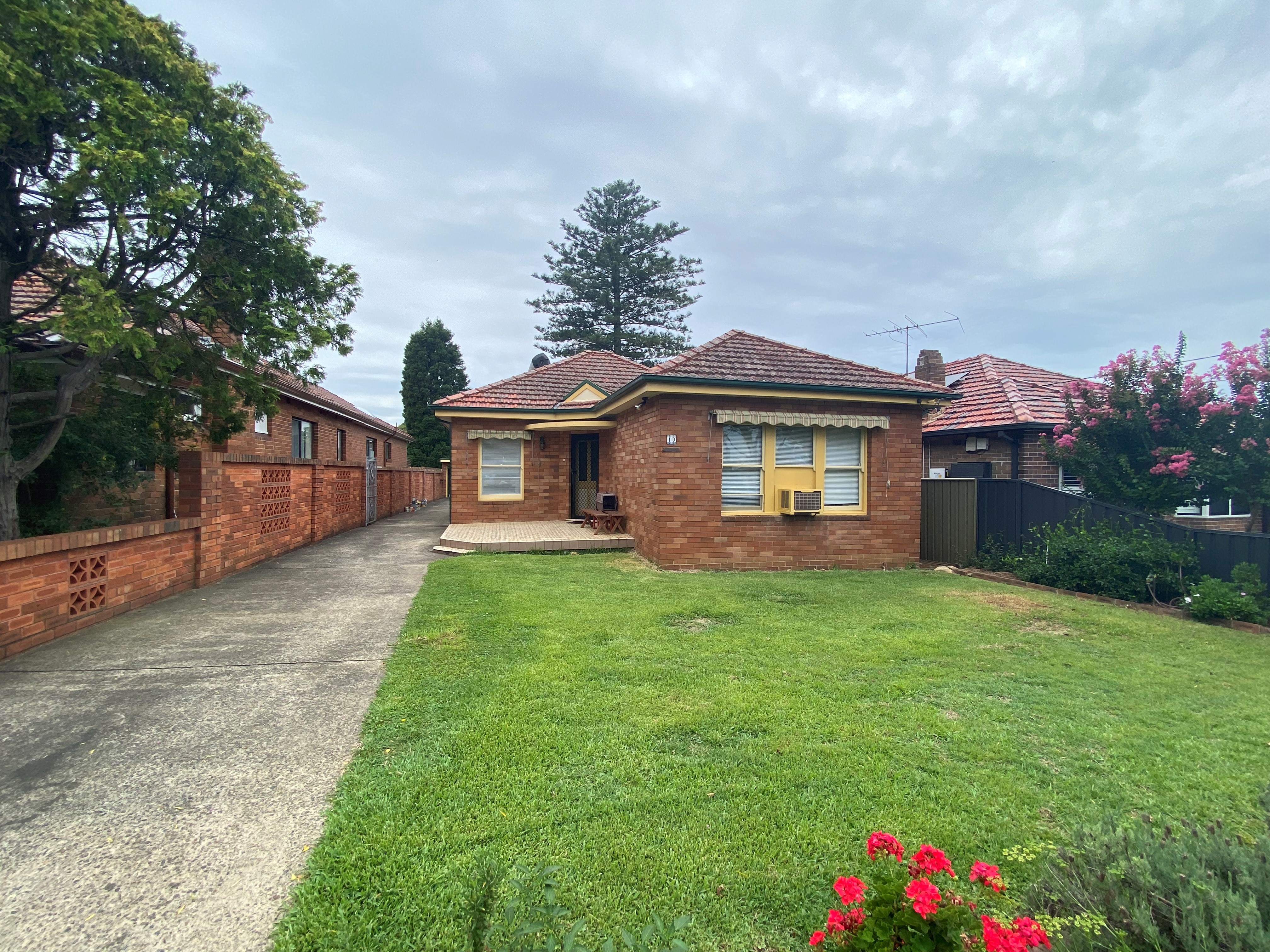 10 Booragul Street, Beverly Hills