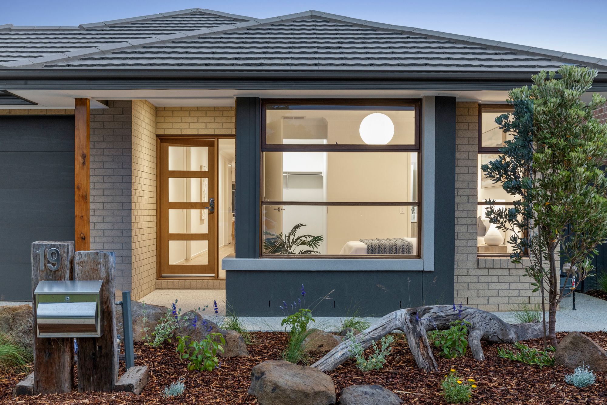 Listing image for 19 Garfield Drive, ARMSTRONG CREEK  VIC  3217